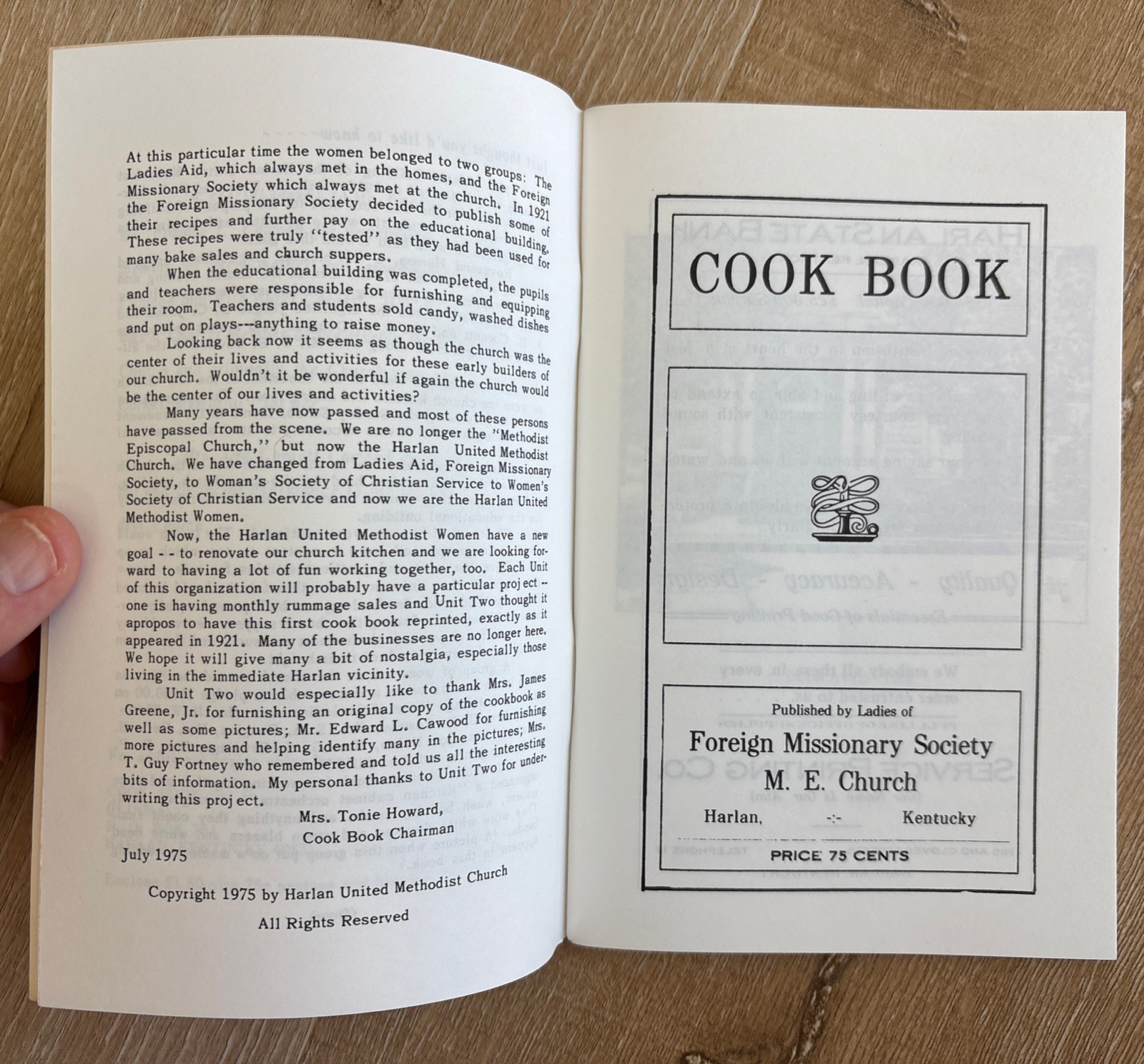 TREASURED RECIPES Harlan United Methodist Church Women 1975 PB Kentucky Cookbook