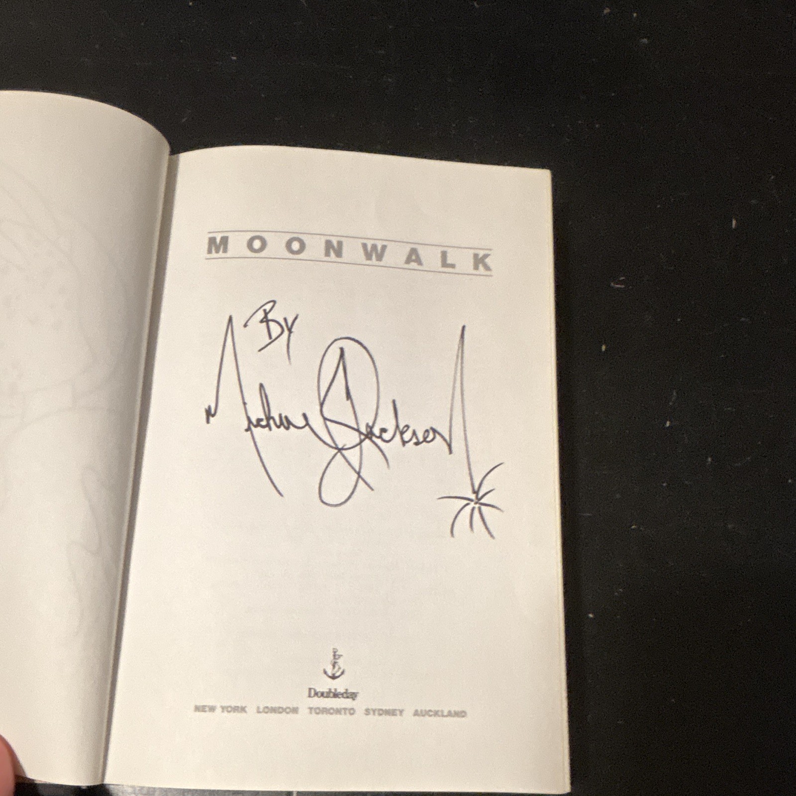 Michael Jackson Moonwalk Signed First Edition Hardcover 1988 Doubleday
