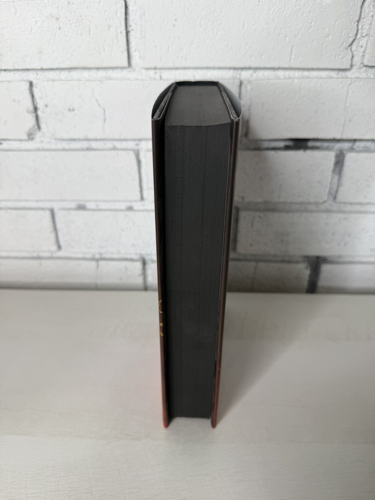 Fourth Wing Exclusive Holiday Edition Black Sprayed Edges Hardback