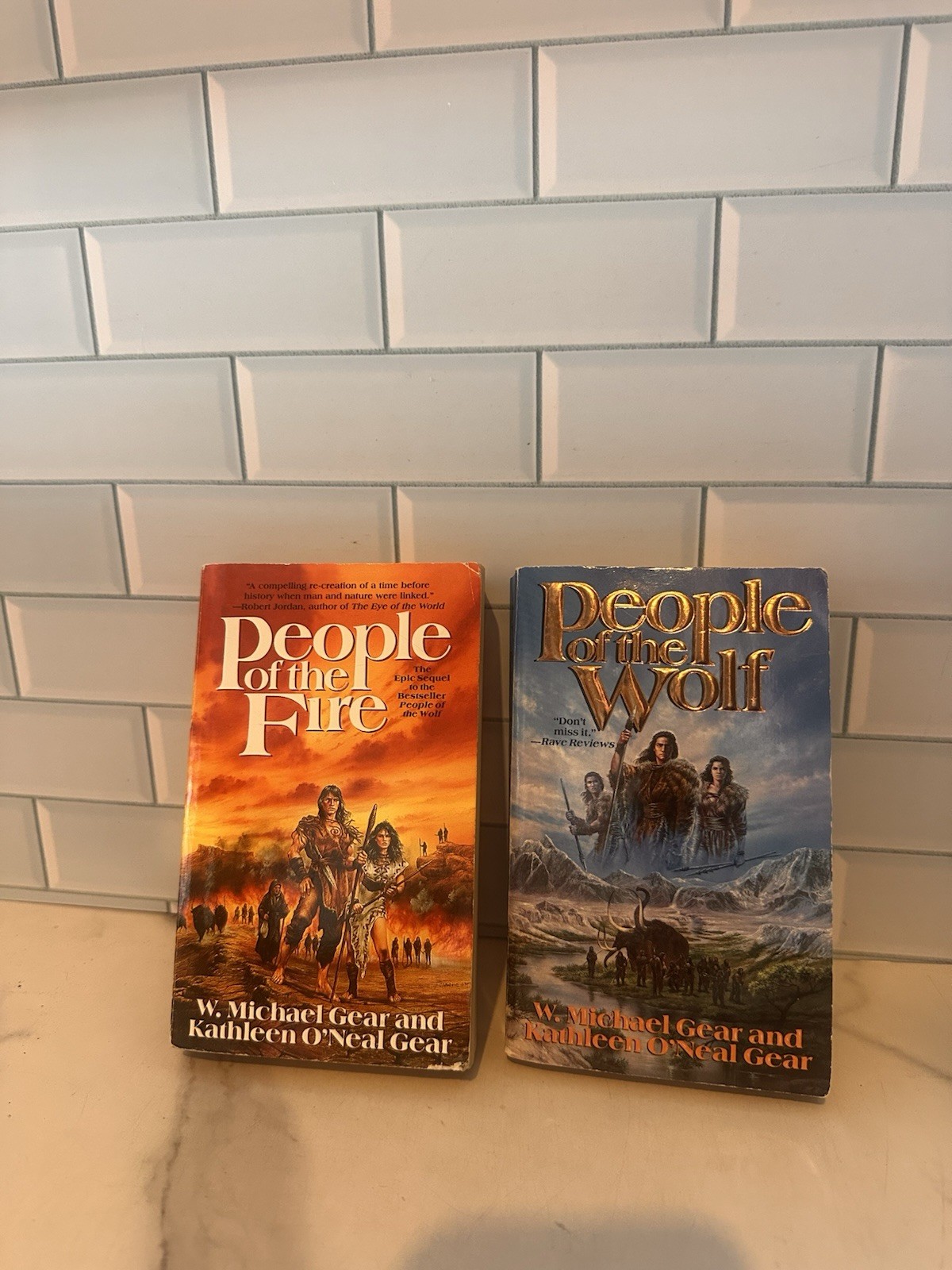 W. Michael Gear Kathleen O’Neal Gear 2 PB Lot PEOPLE OF THE WOLF FIRE