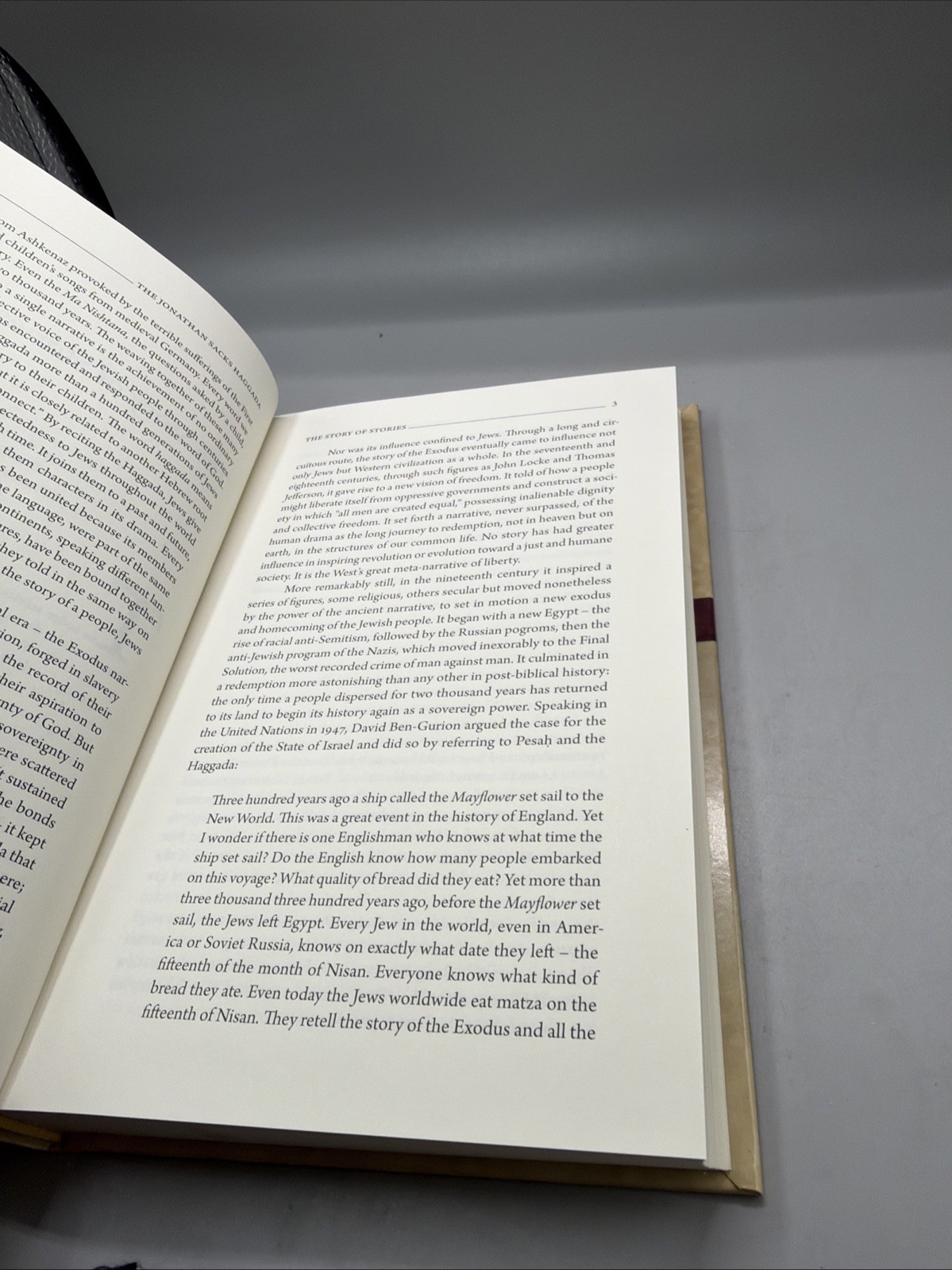 The Jonathan Sacks Haggada: The Applbaum Edition HC