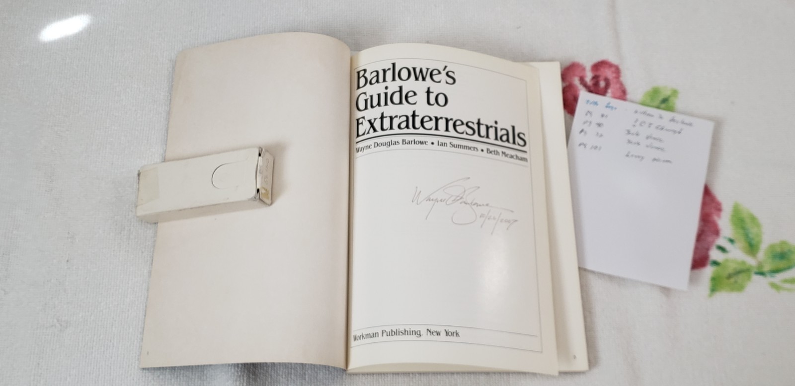 BARLOWE’S GUIDE TO EXTRATERRESTRIALS by WILLIAM D. BARLOWE *SIGNED*