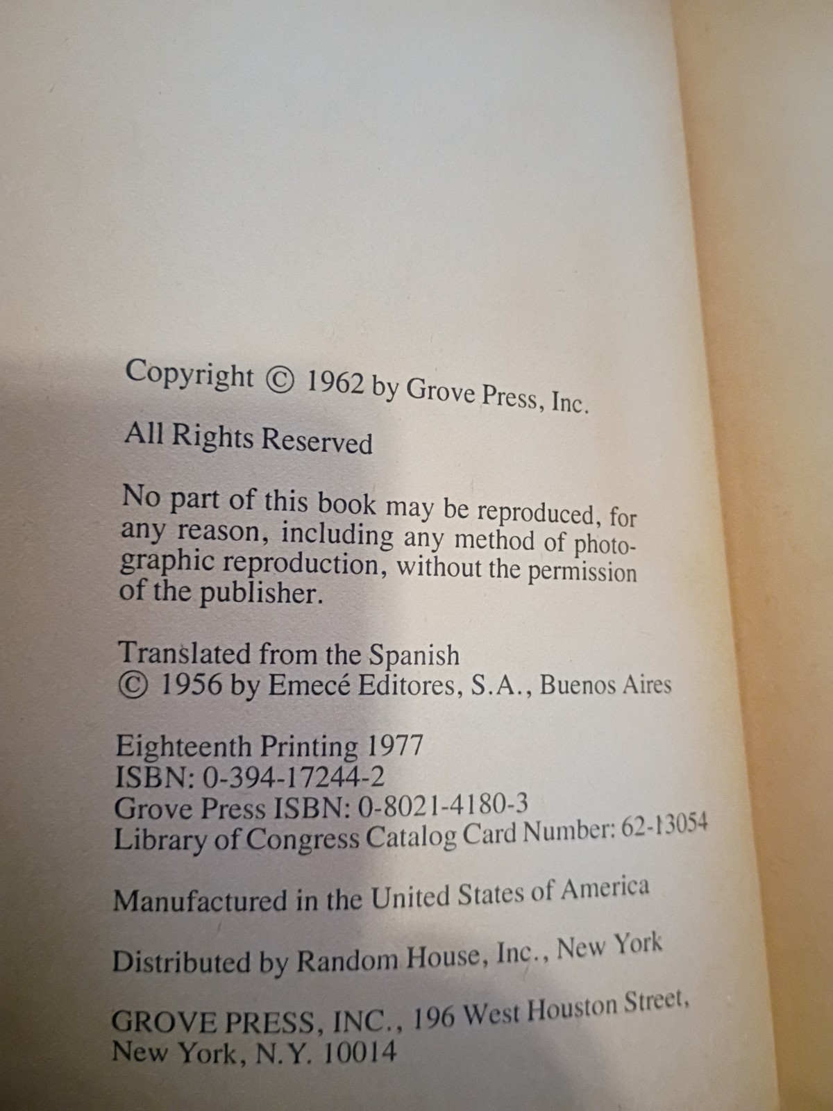 Ficciones book Jorge Luis Borges, PB 18th printing