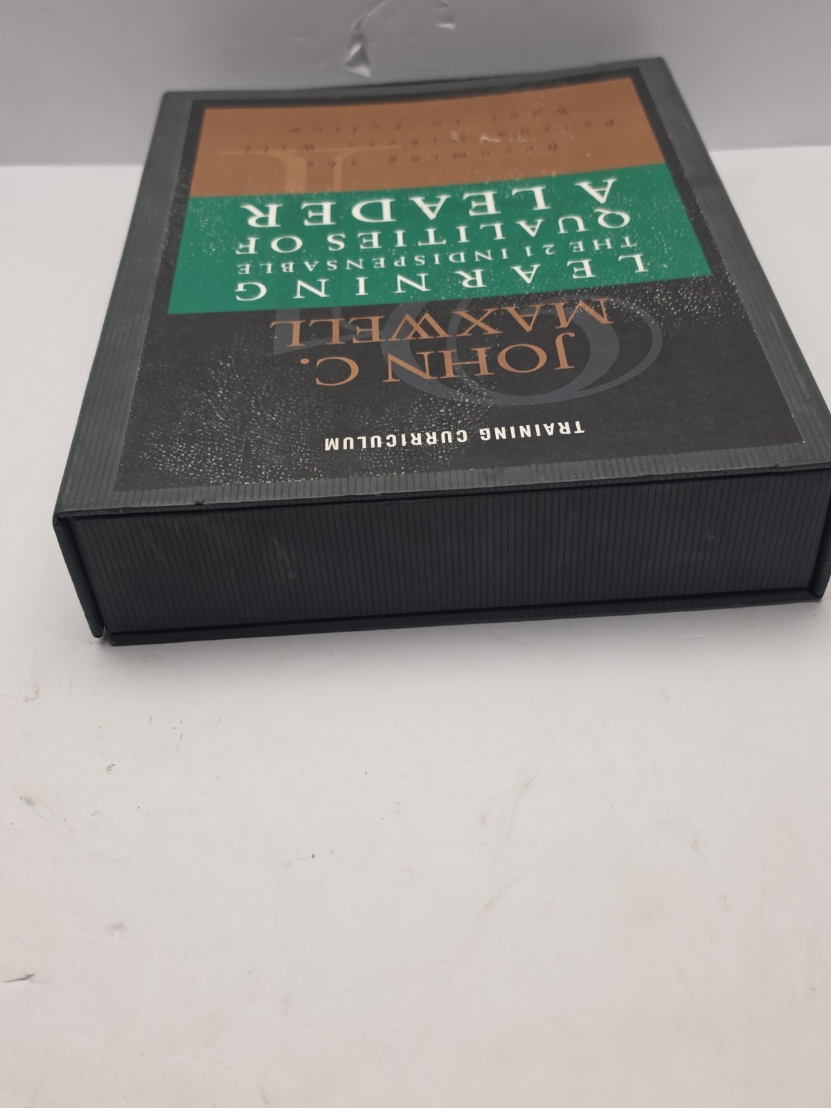John C Maxwell 21 Indispensable Qualities of a Leader Curriculum Set And CDs