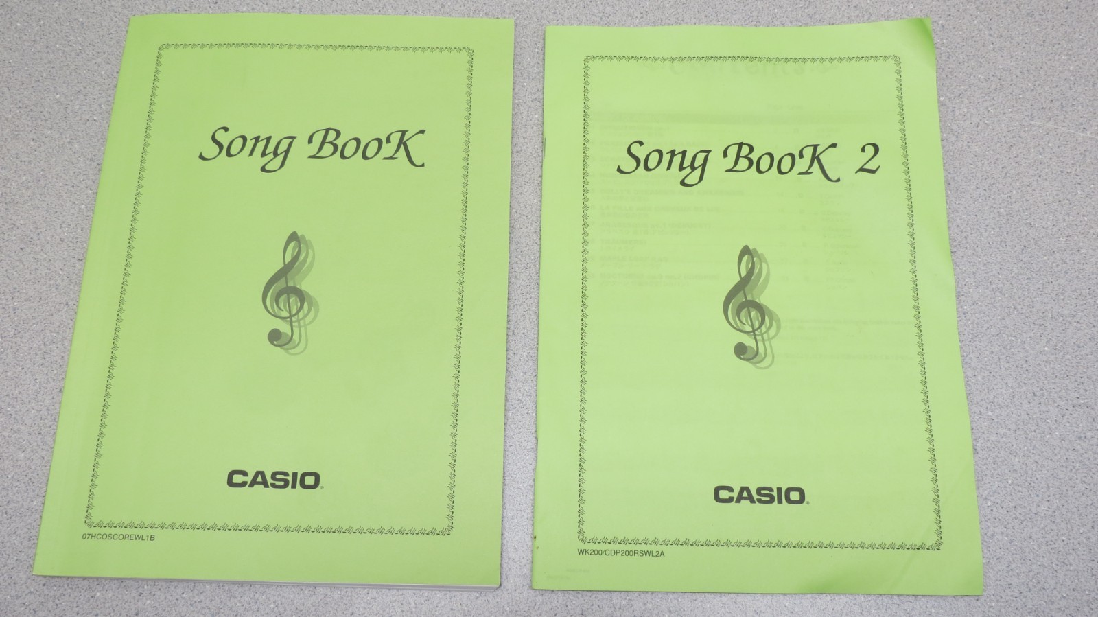 Lot of 2 Casio Songbook Vintage Keyboard Songbook 136 pages / 40 pages