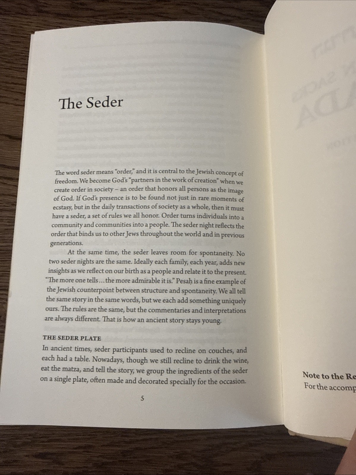 The Jonathan Sacks Haggada Collected Essays On Pesah by J. Sacks Hardcover