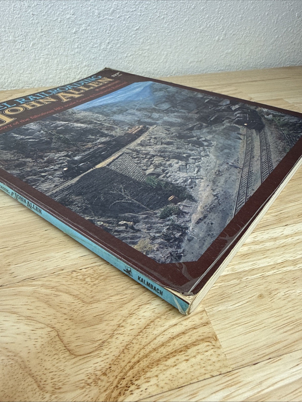 Model Railroading With John Allen / Story of HO Scale Gorre & Daphetid Railroad