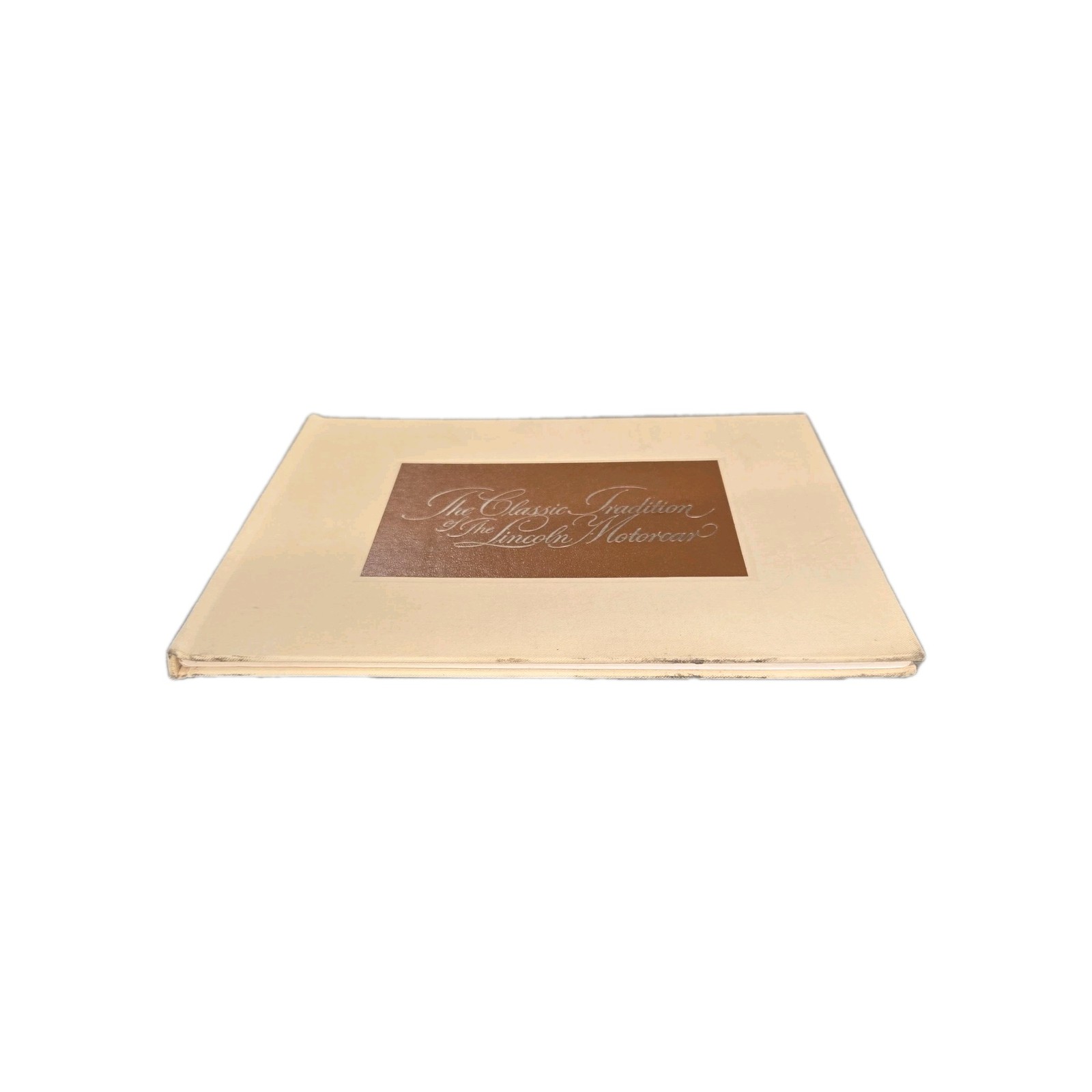 AUTOMOBILE QUARTERLY SPECIAL “CLASSIC TRADITION THE LINCOLN MOTORCAR” W/SLIPCASE