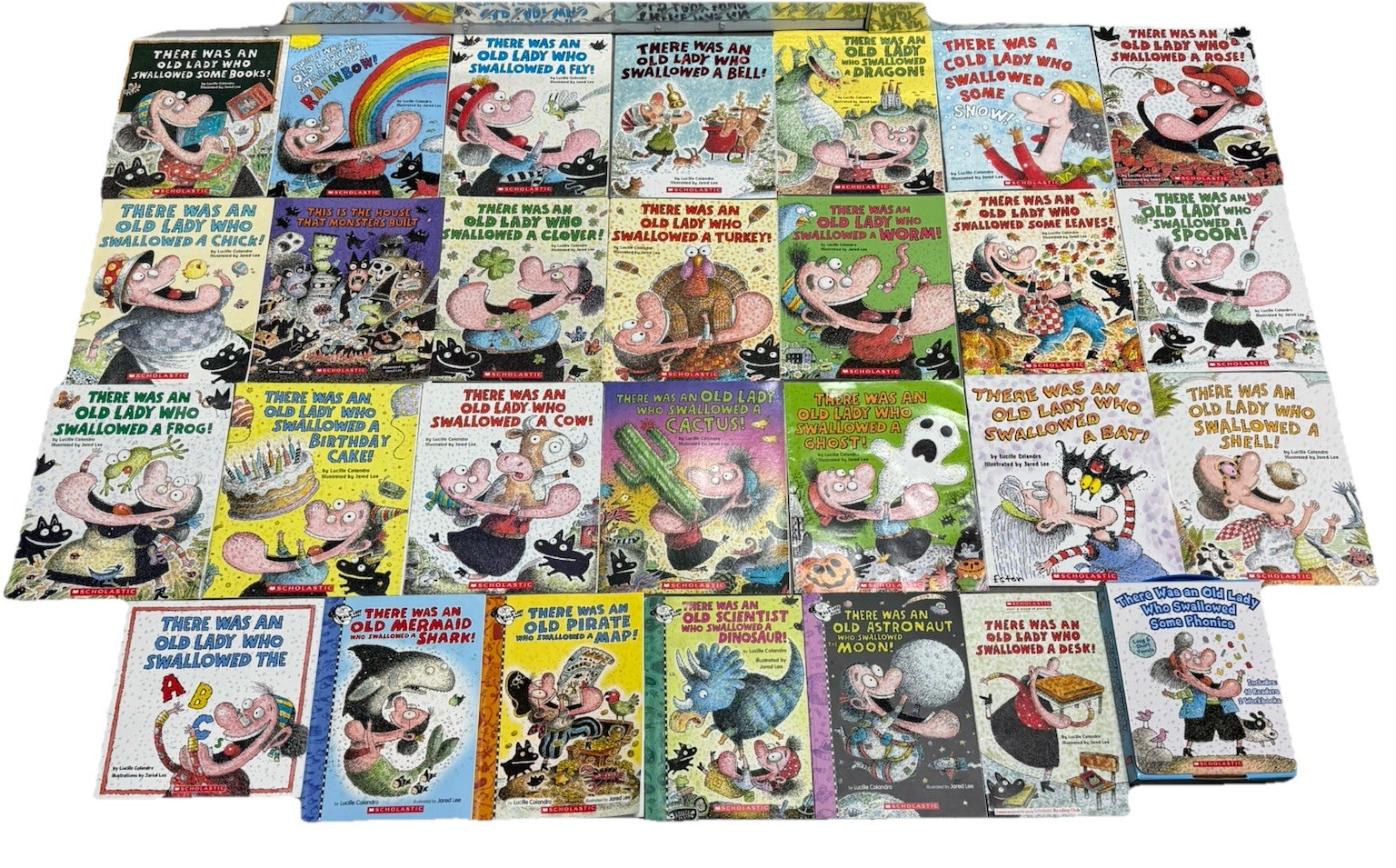 Lot Of 39 There Was An Old Lady Who Swallowed… Books by Lucille Colandro