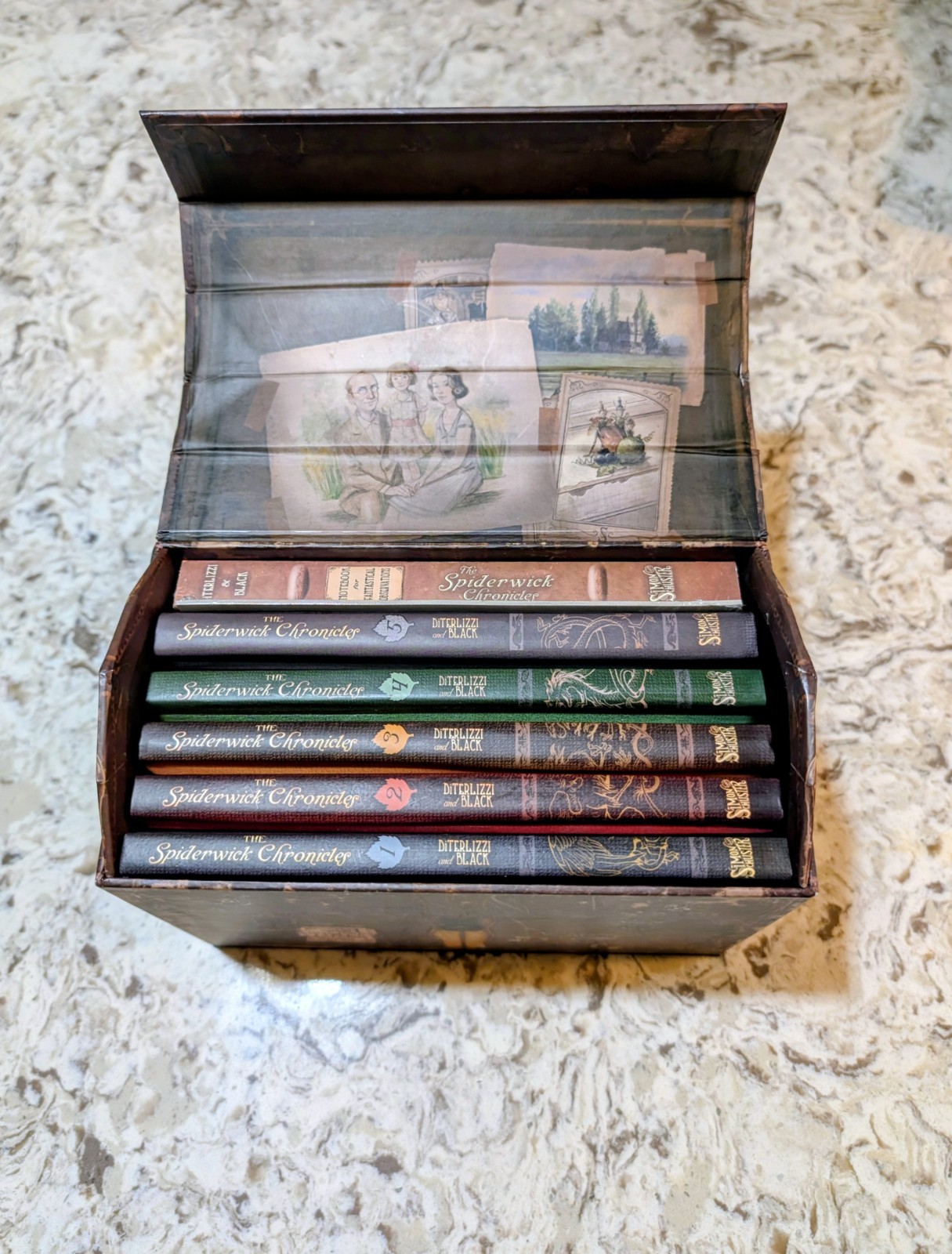 Spiderwick Chronicles Deluxe Collector’s Trunk Box Set – Complete w/ SEALED Art