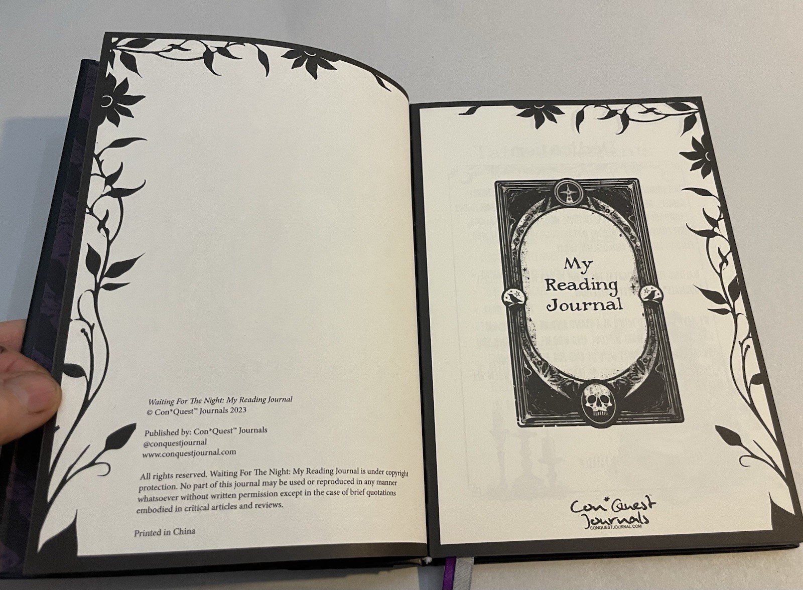 Waiting For The Night My Reading Journal 150 Pages Reading Journal Con Quest