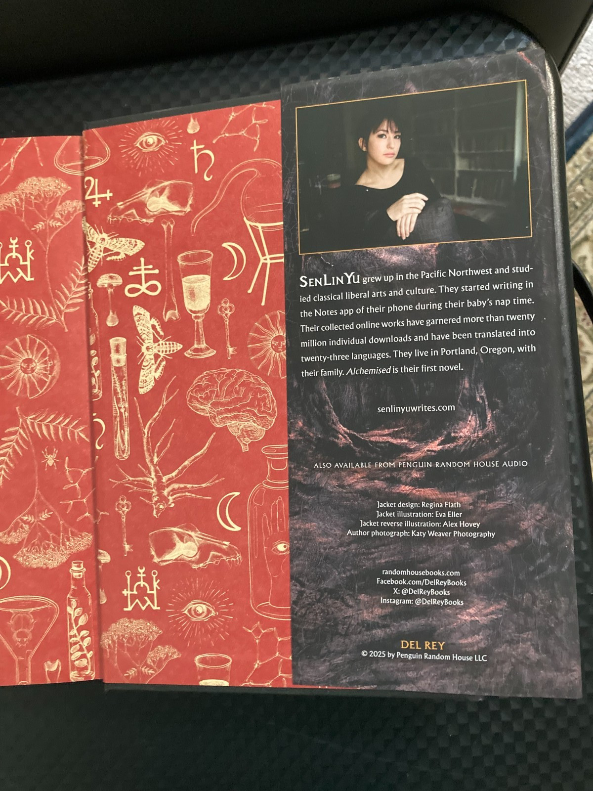 Alchemised by SenLinYu / Autographed/SIGNED FIRST EDITION 2025 – New