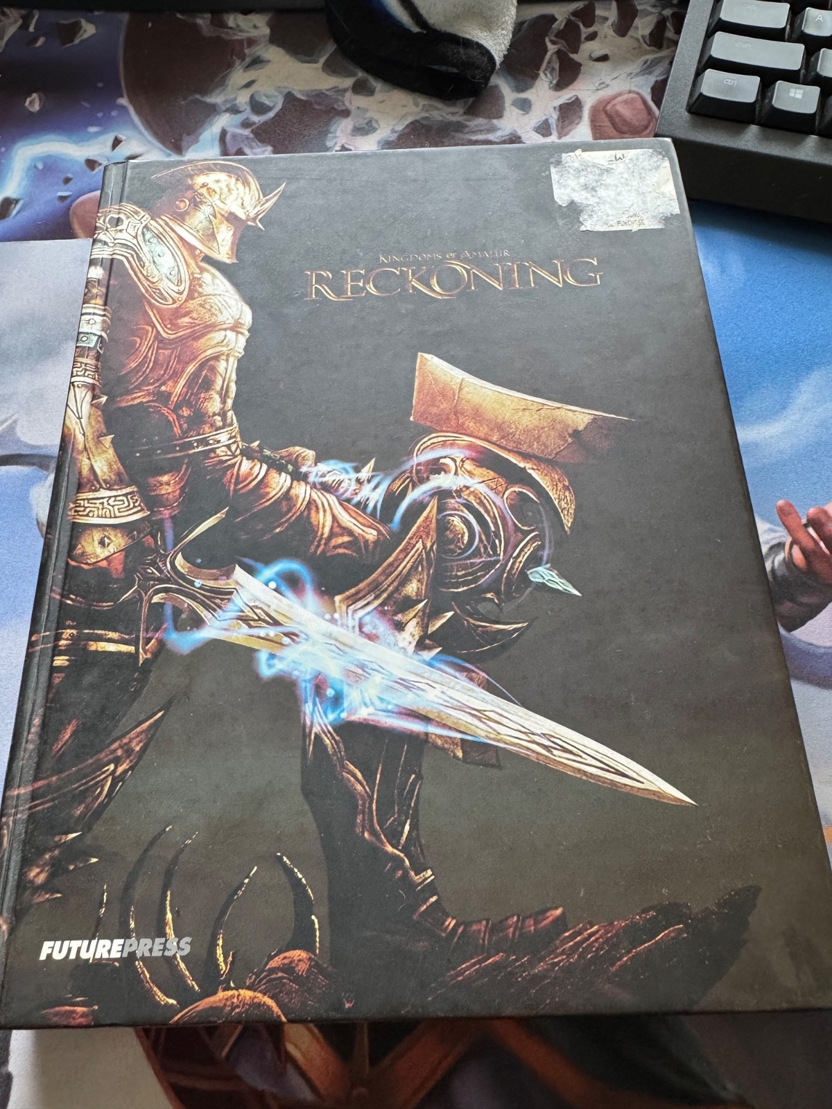 Kingdoms of Amalur: Reckoning by Future Press. The Official Guide. Hardcover