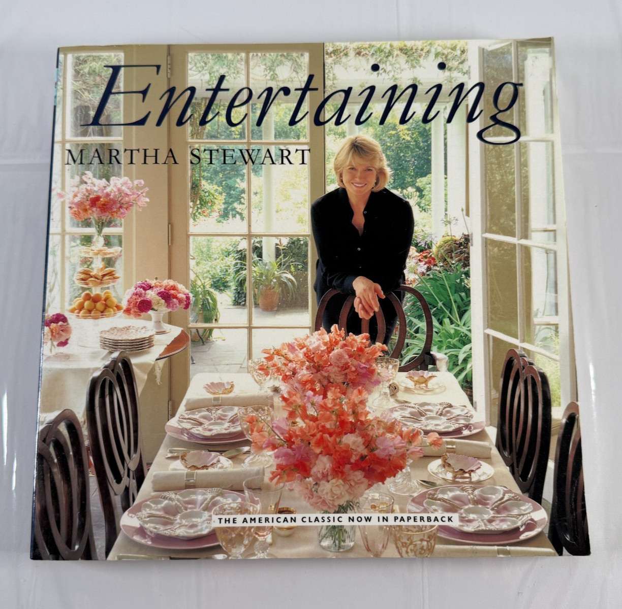Entertaining by Martha Stewart 1982 First Paperback Edition – Cookbook, Ideas