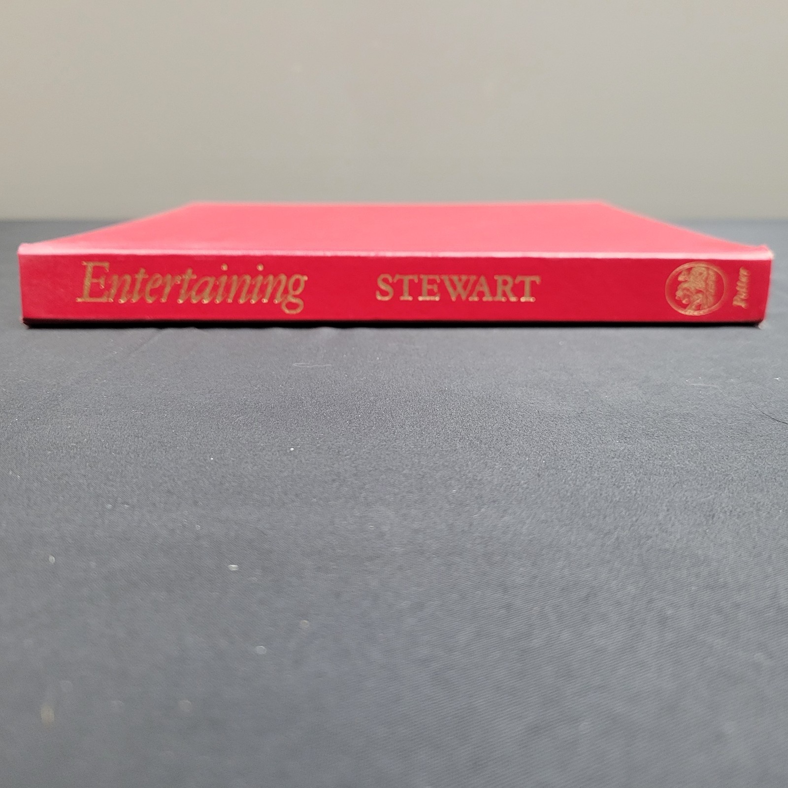 Entertaining by Martha Stewart Cookbook Hardcover Dust Jacket 1982 310 pages