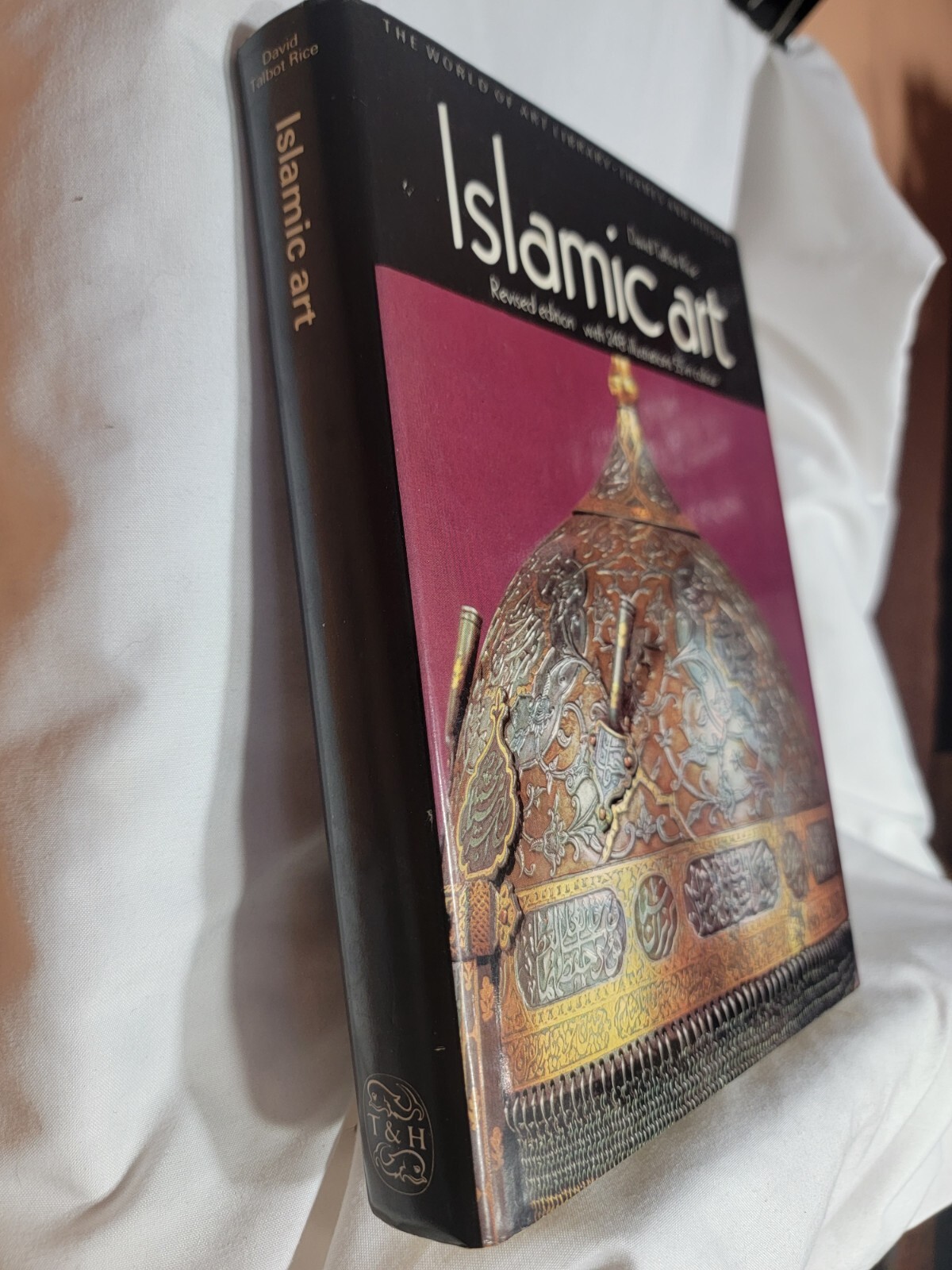 Islamic Art, David Talbot Rice, Published 1965 Revised 1975, HC Great Condition