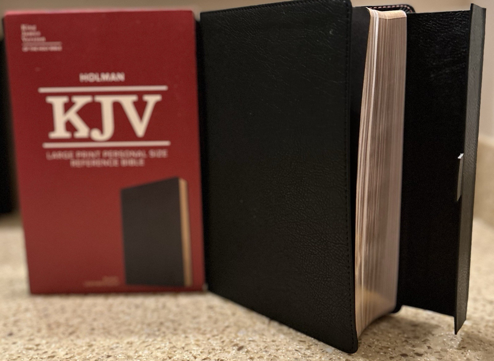 KJV MAGNETIC CLOSURE LARGE PRINT(11.25 Pt) Dei Verbum ENGRAVED Leathersoft Bible
