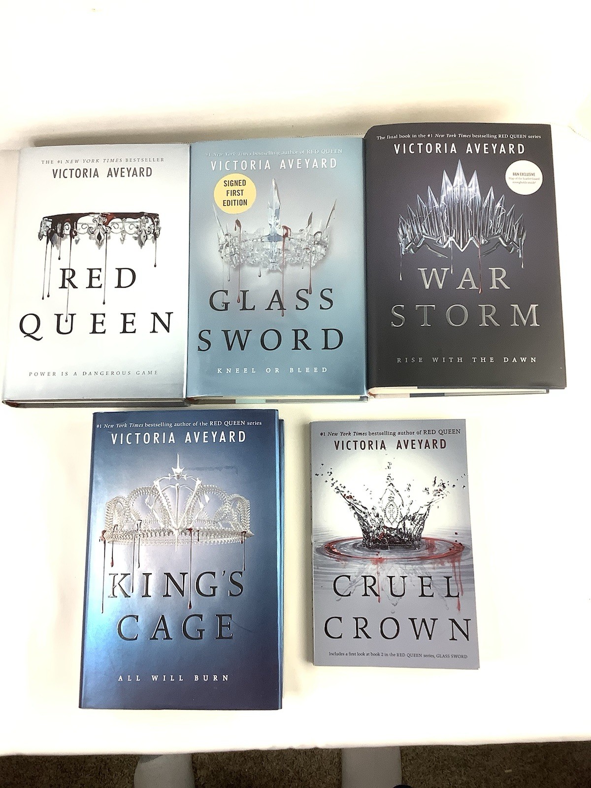 Red Queen Series Victoria Aveyard 4 HB Book Set Plus PB Novella Ist Eds I Signed