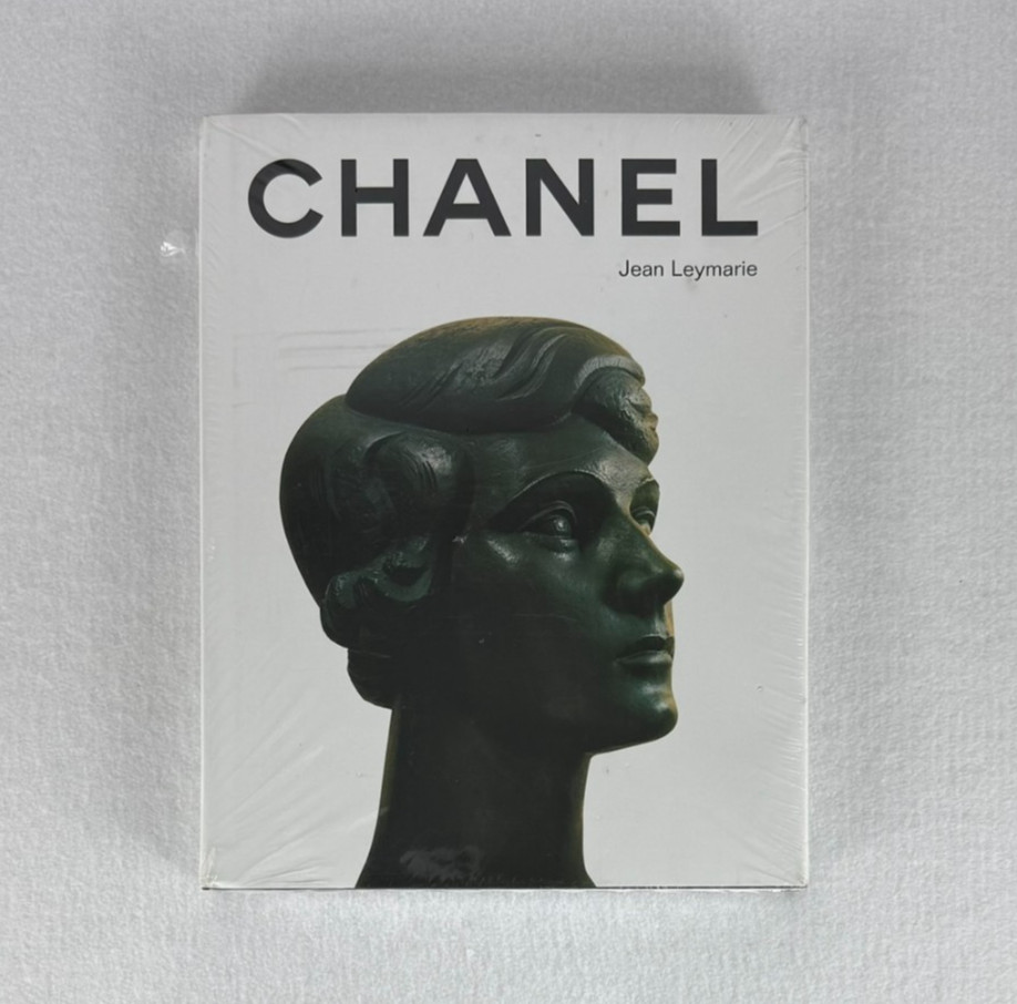 CHANEL Jean Leymarie Abrams Fashion Art History Sealed