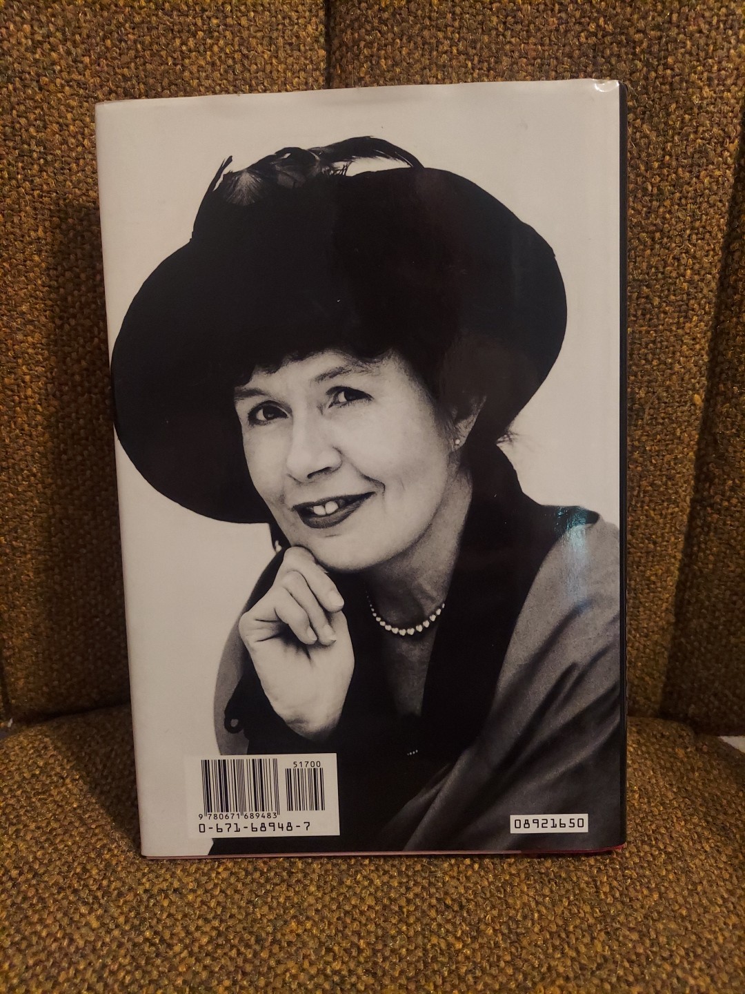 Vanish with the Rose by Barbara Michaels (1992, Hardcover)