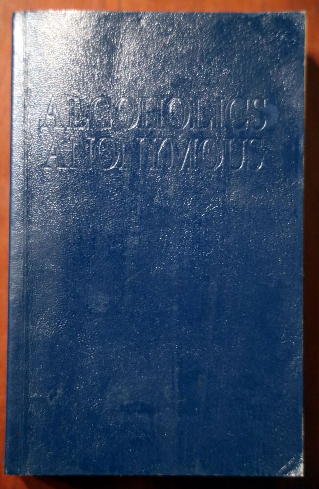 ALOHOLICS ANONYMOUS 2018 Fourth Edition 38th Printing A.A. Blue Softcover Book