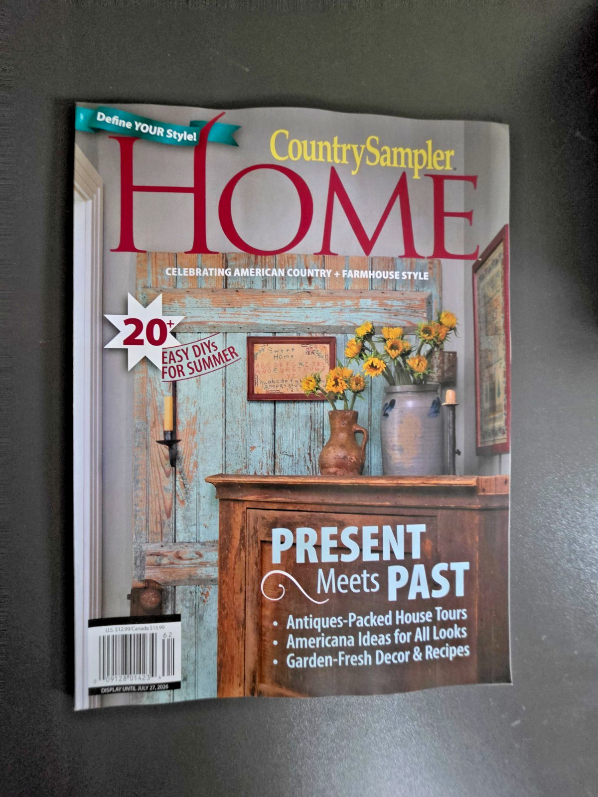 Home Magazine by Country Sampler – 20+ Easy DIYs For Summer – Present Meets Past
