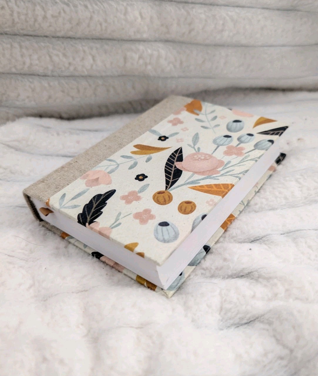 English Standard Version ESV Bible Crossway Floral Red Letters Gift Size 7×5 In