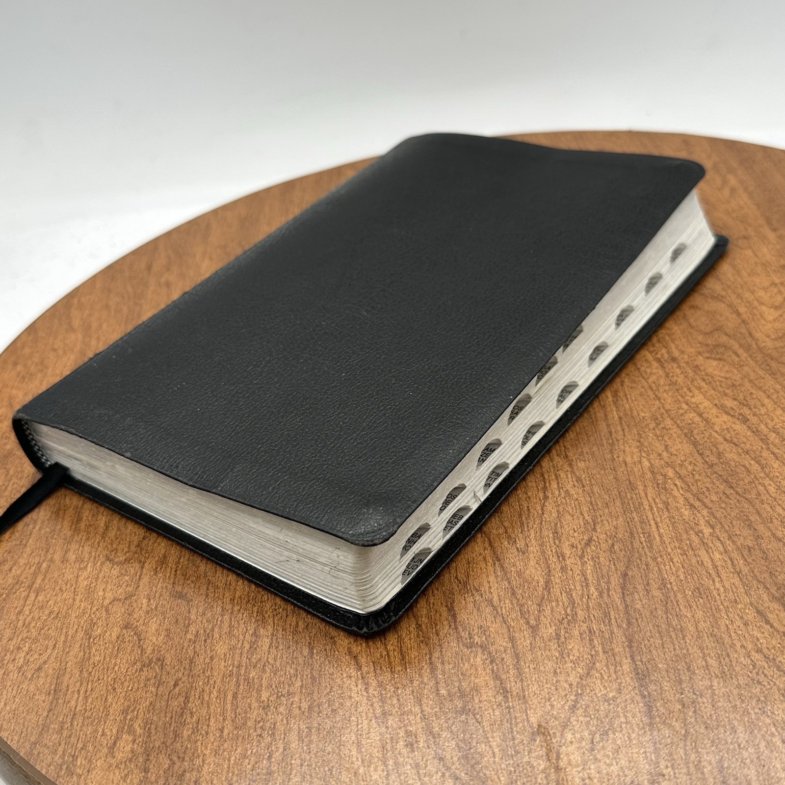 NIV Thinline Bible Bonded Leather Black Red Letter Edition Zondervan *used Notes