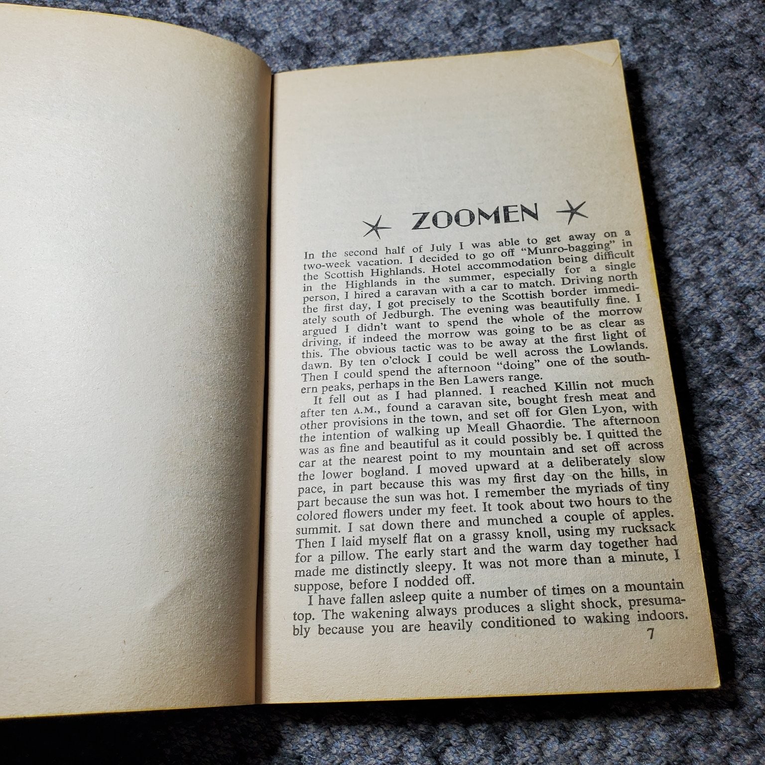 Element 79 Fred Hoyle 1968 First Printing Sci-Fi Signet New American Library
