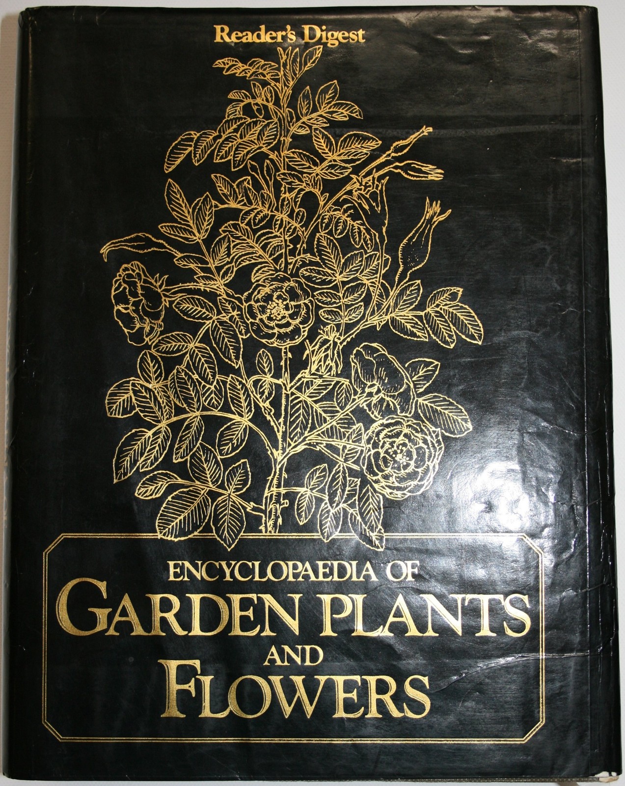 Reader’s Digest Encyclopaedia of Garden Plants and Flowers – hardcover the-r…
