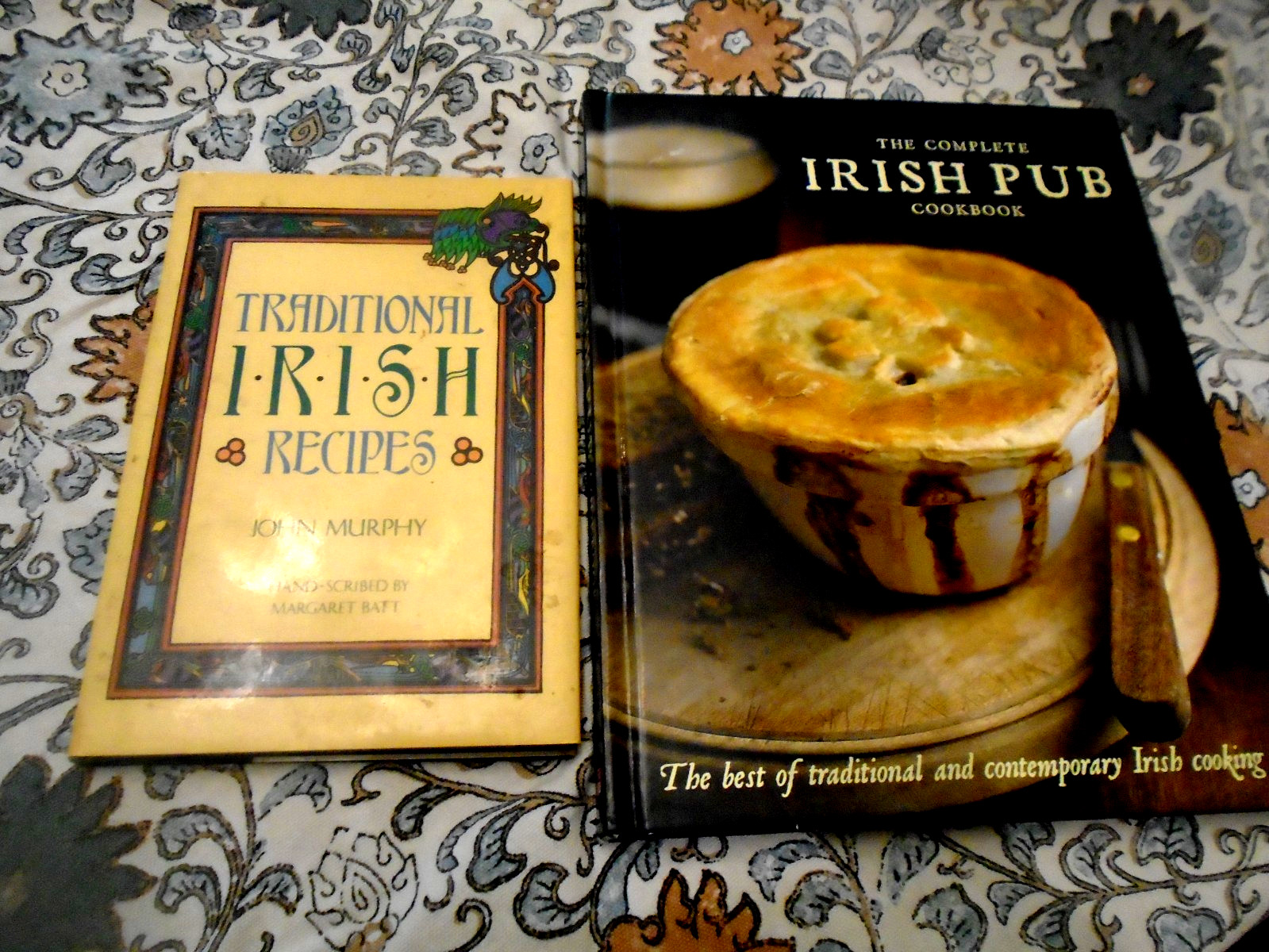 Traditional Irish Recipes John Murphy hand scribed Margaret Batt 1988 + bonus