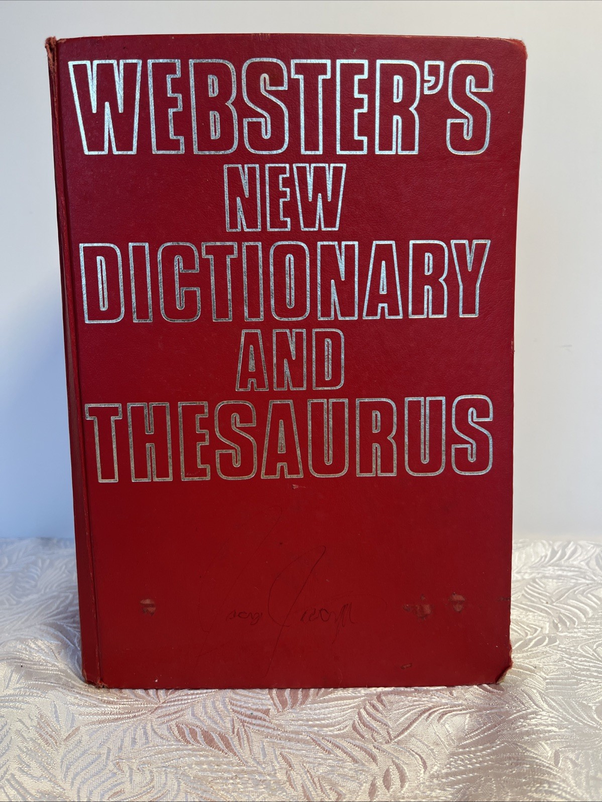 Vintage 1989 Webster’s New Dictionary And Thesaurus Hardcover 753 Pages Book