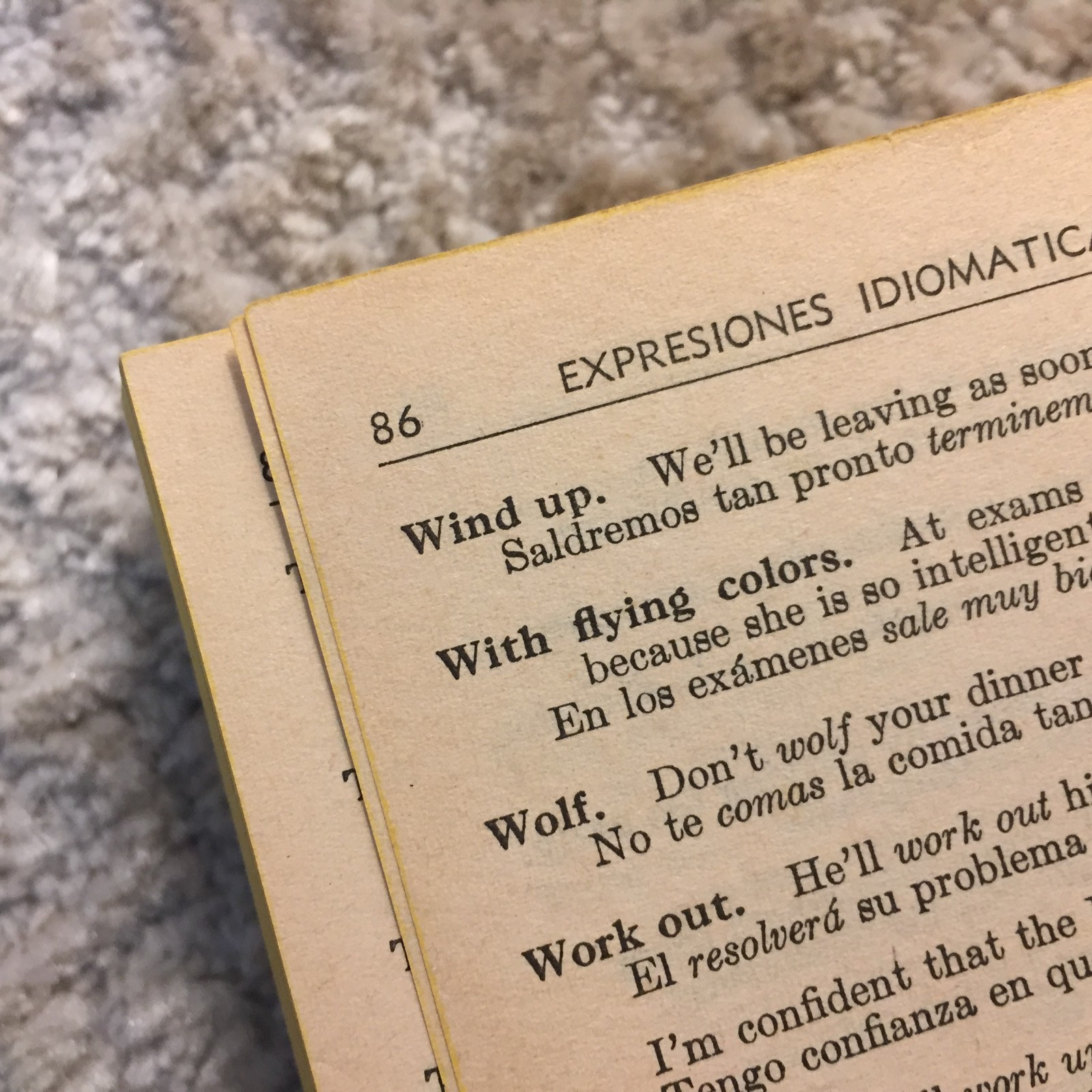 The University Of Chicago Spanish English English Spanish Dictionary Paperback