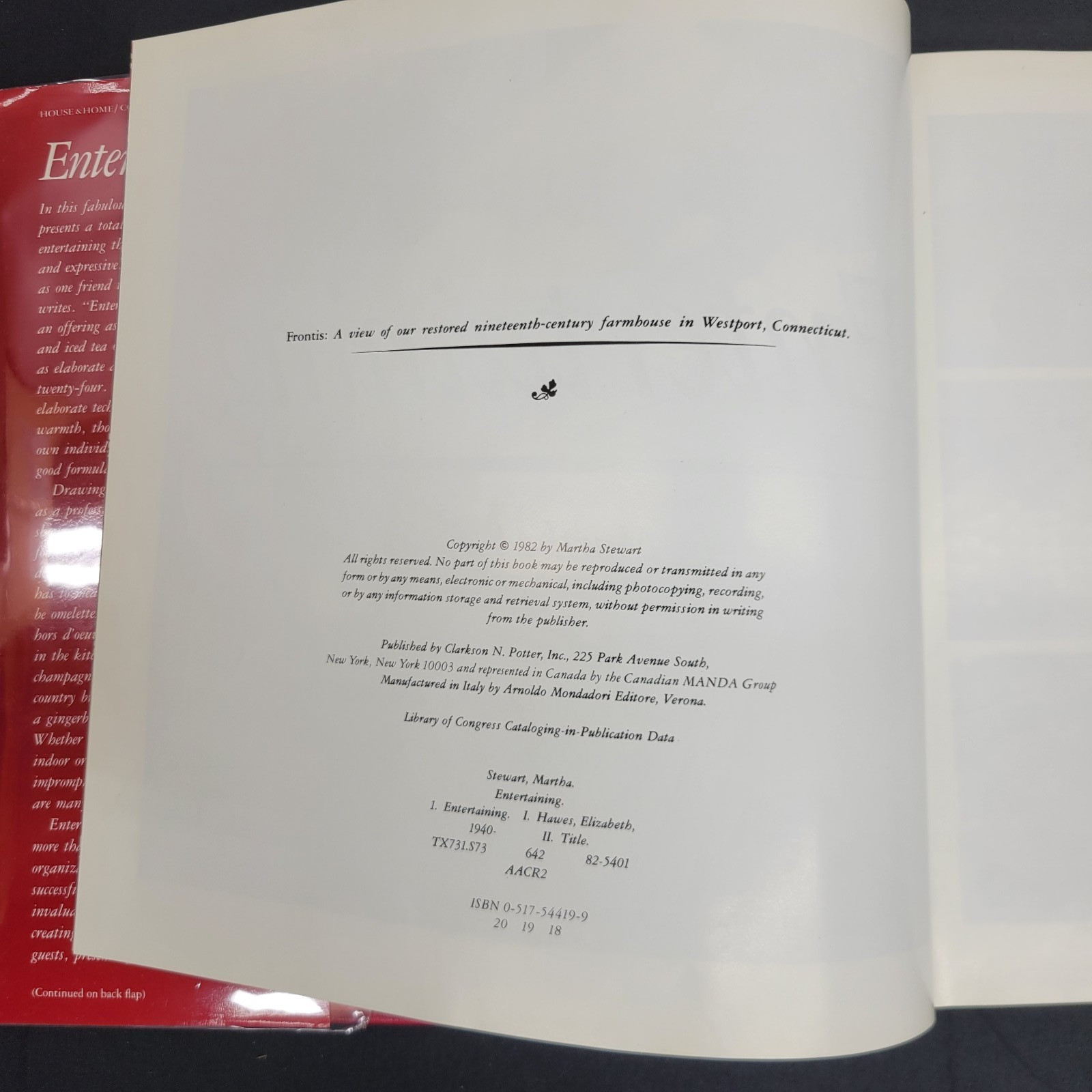 Entertaining by Martha Stewart Cookbook Hardcover Dust Jacket 1982 310 pages