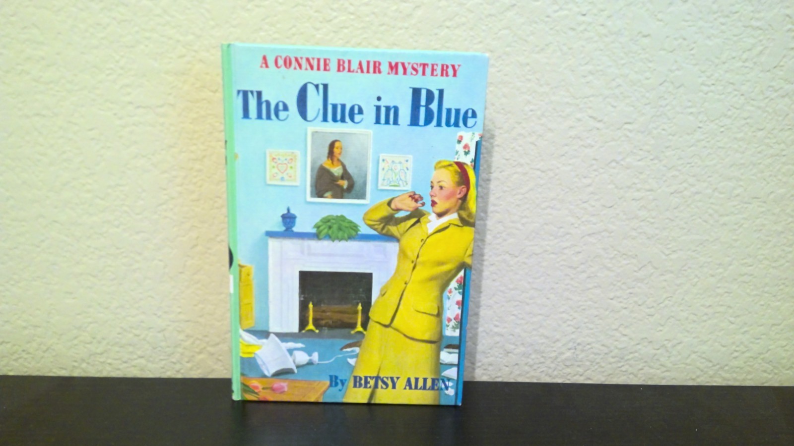 A Connie Blair Mystery The Clue in Blue by Betsy Allen