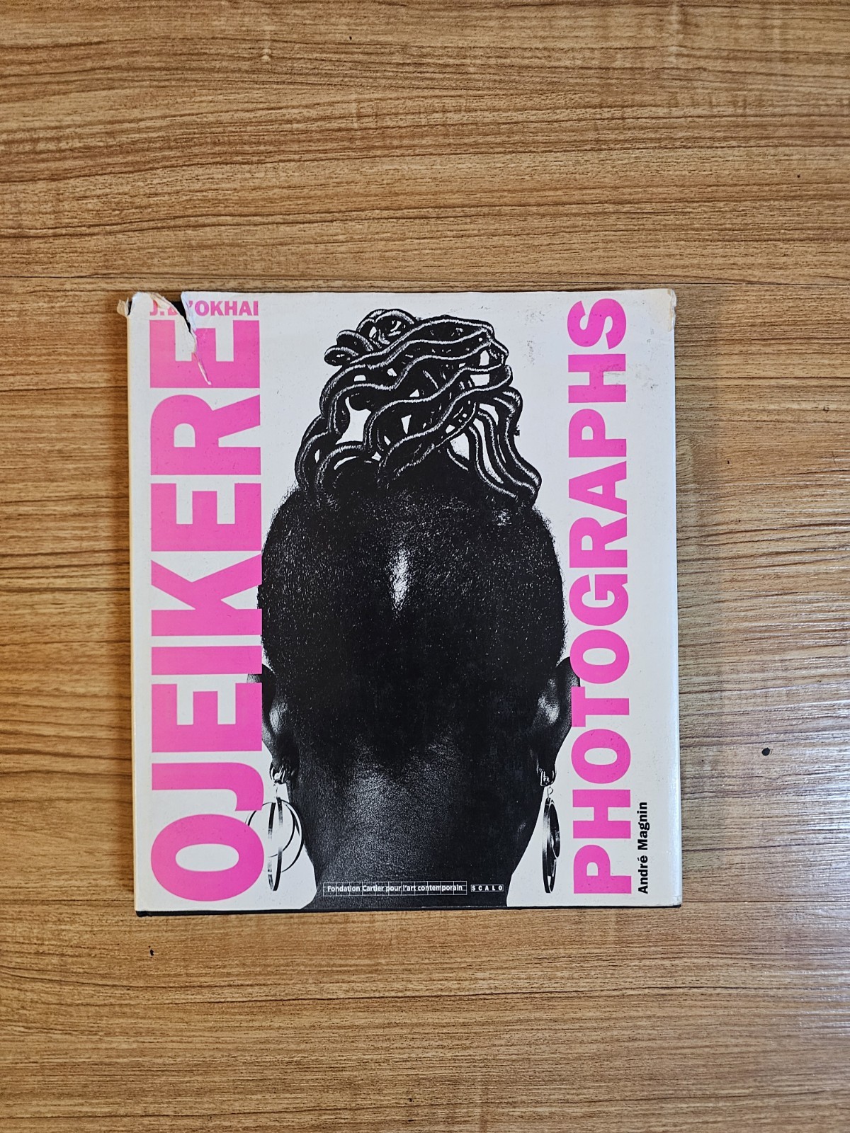 J. D. “Okhai” Ojeikere : Photographs by André Magnin (2000, Hardcover)