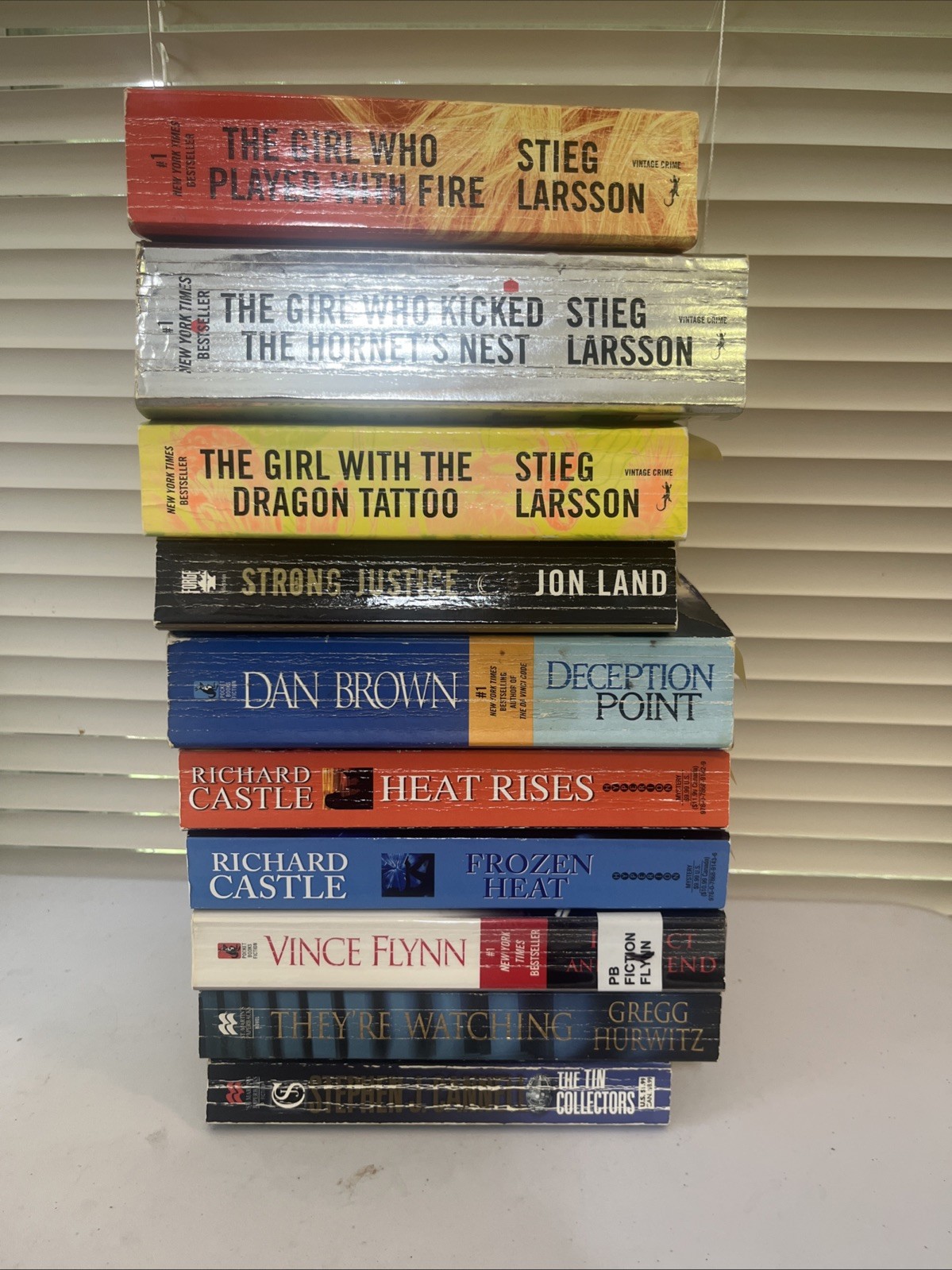 Lot of 10 – Mystery and Thrillers – Mixed Authors – FREE SHIPPING