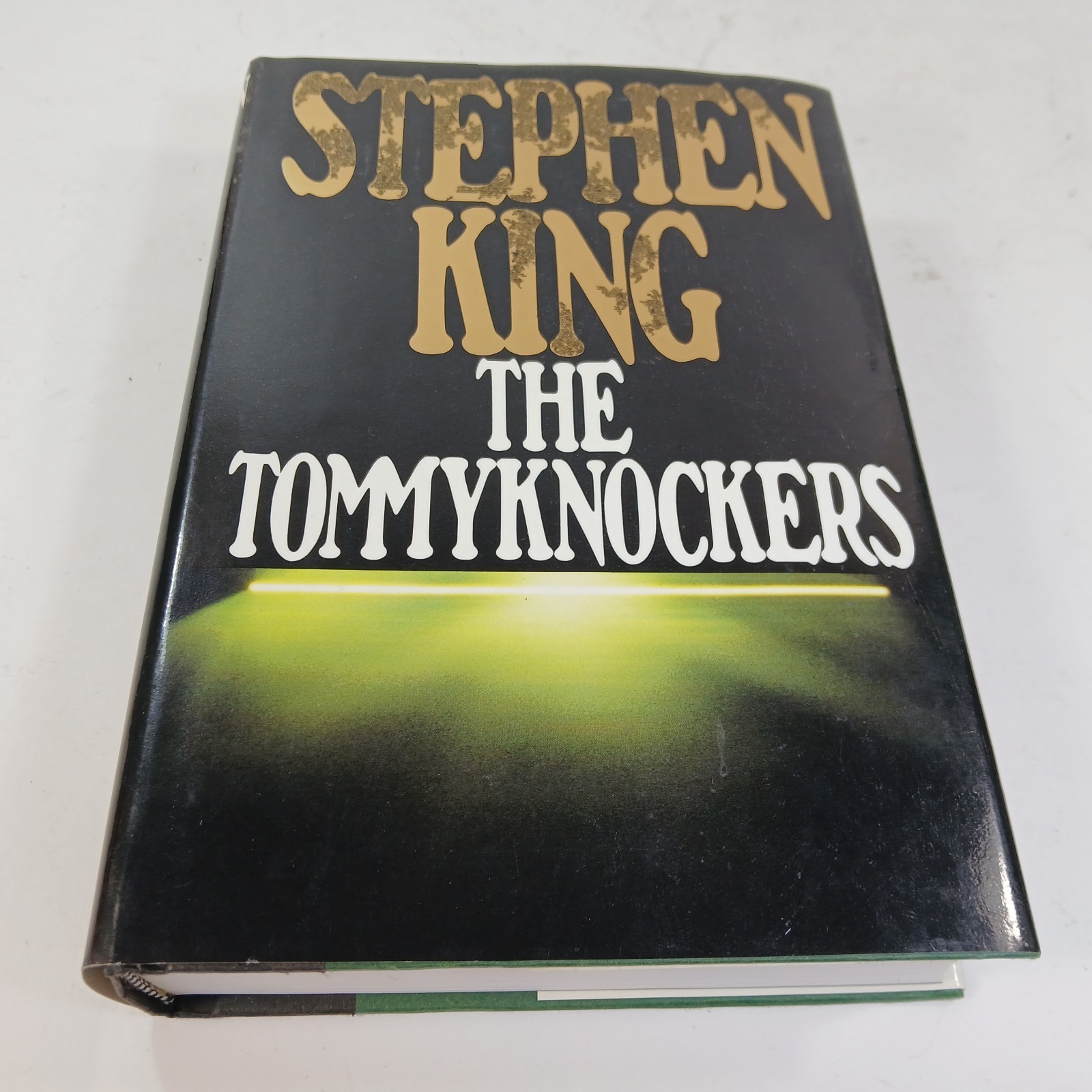 THE TOMMYKNOCKERS by STEPHEN KING. 1987 Hardcover. 1st Edition