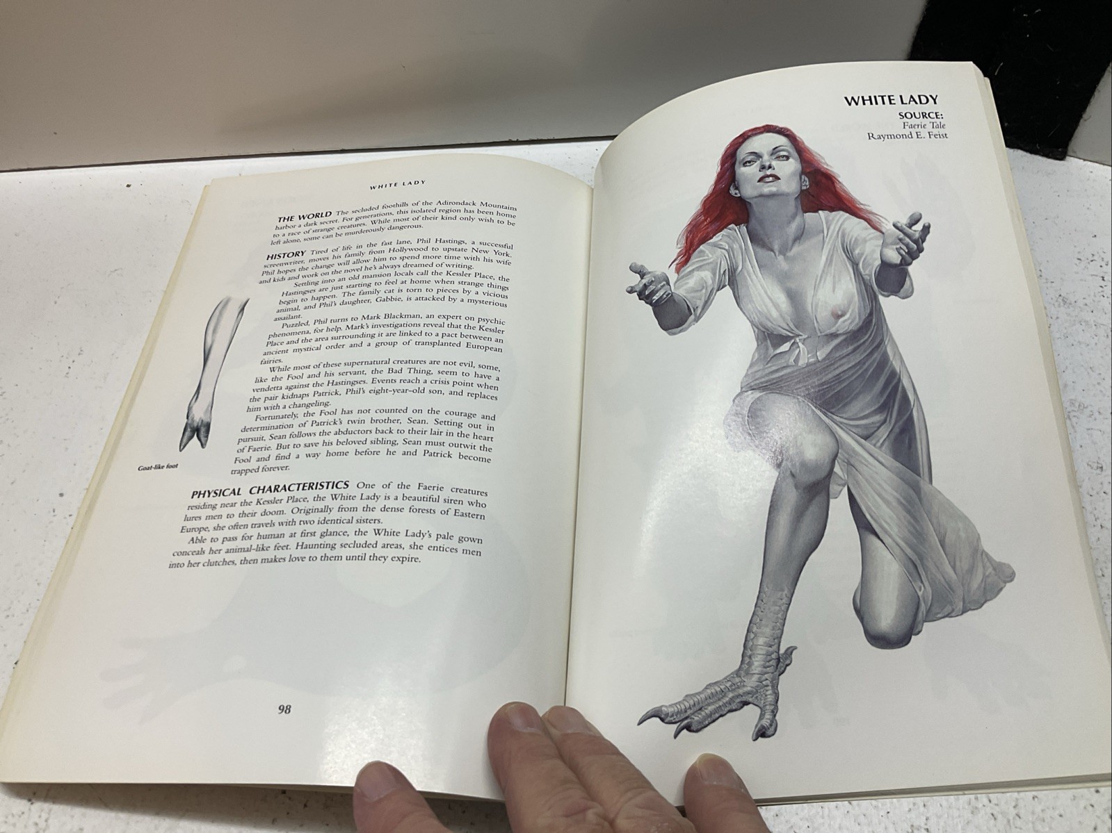 Barlowe’s Guide to Fantasy – Wayne Douglas Barlowe, Neil Duskis Trade Paperback