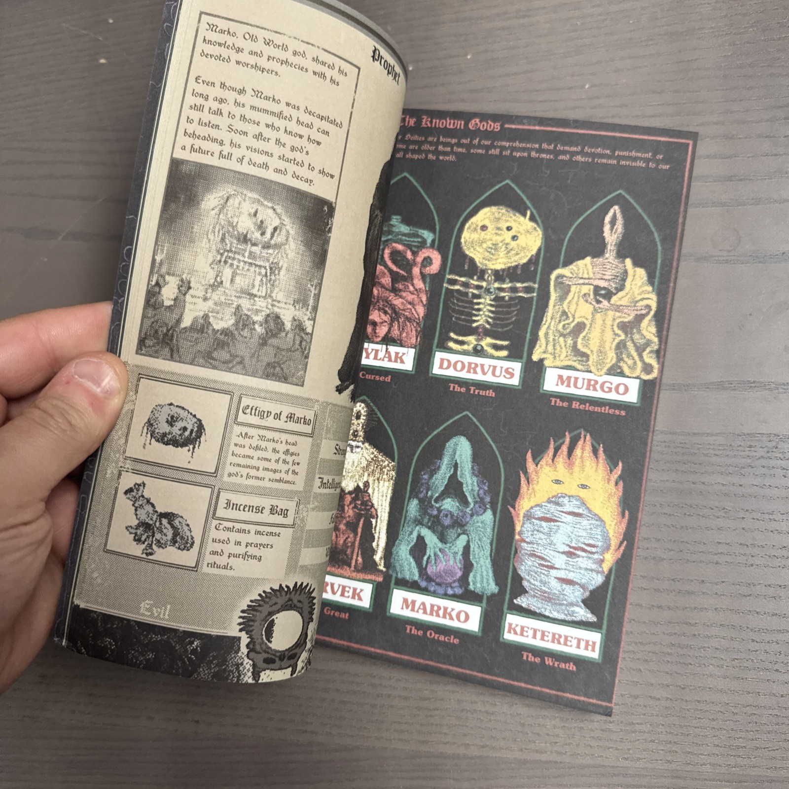 Vermis 1 plastiboo Paperback Book Guide