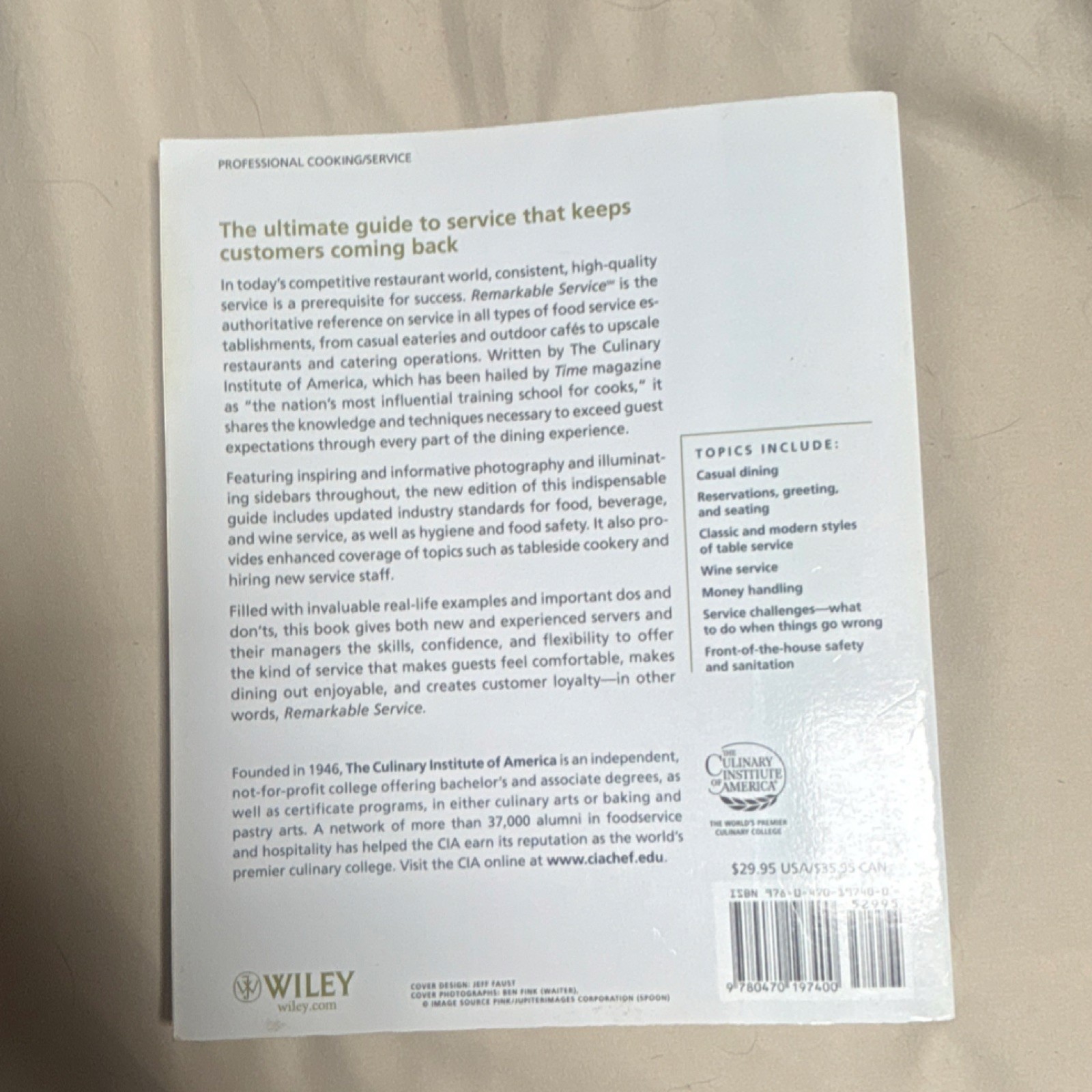 Wiley Remarkable Service by Culinary Institute, 2nd Edition Paperback