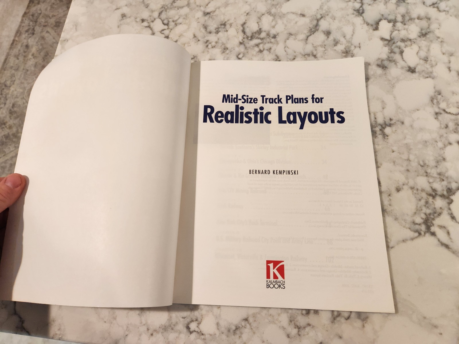 Mid-Size Track Plans for Realistic Layouts : [26 Innovative Model Railroad Track