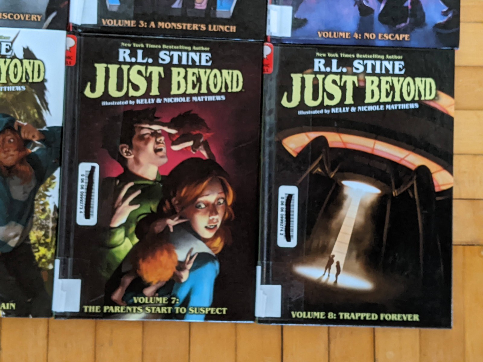 Lot of 8 R L Stine Just Beyond Series Graphic Novels Comics Teen 1 2 3 4 5 6 7 8