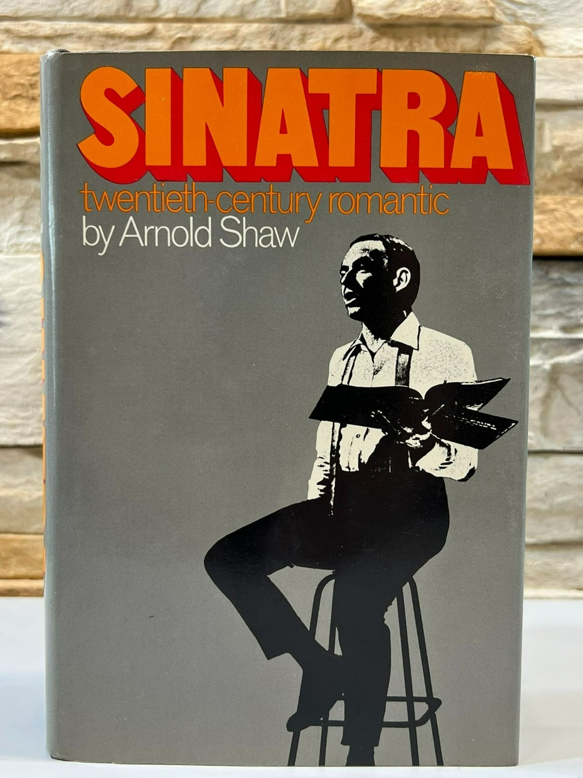 Sinatra Twentieth-Century Romantic by Arnold Shaw 1968 HCDJ 1st Ed Biography