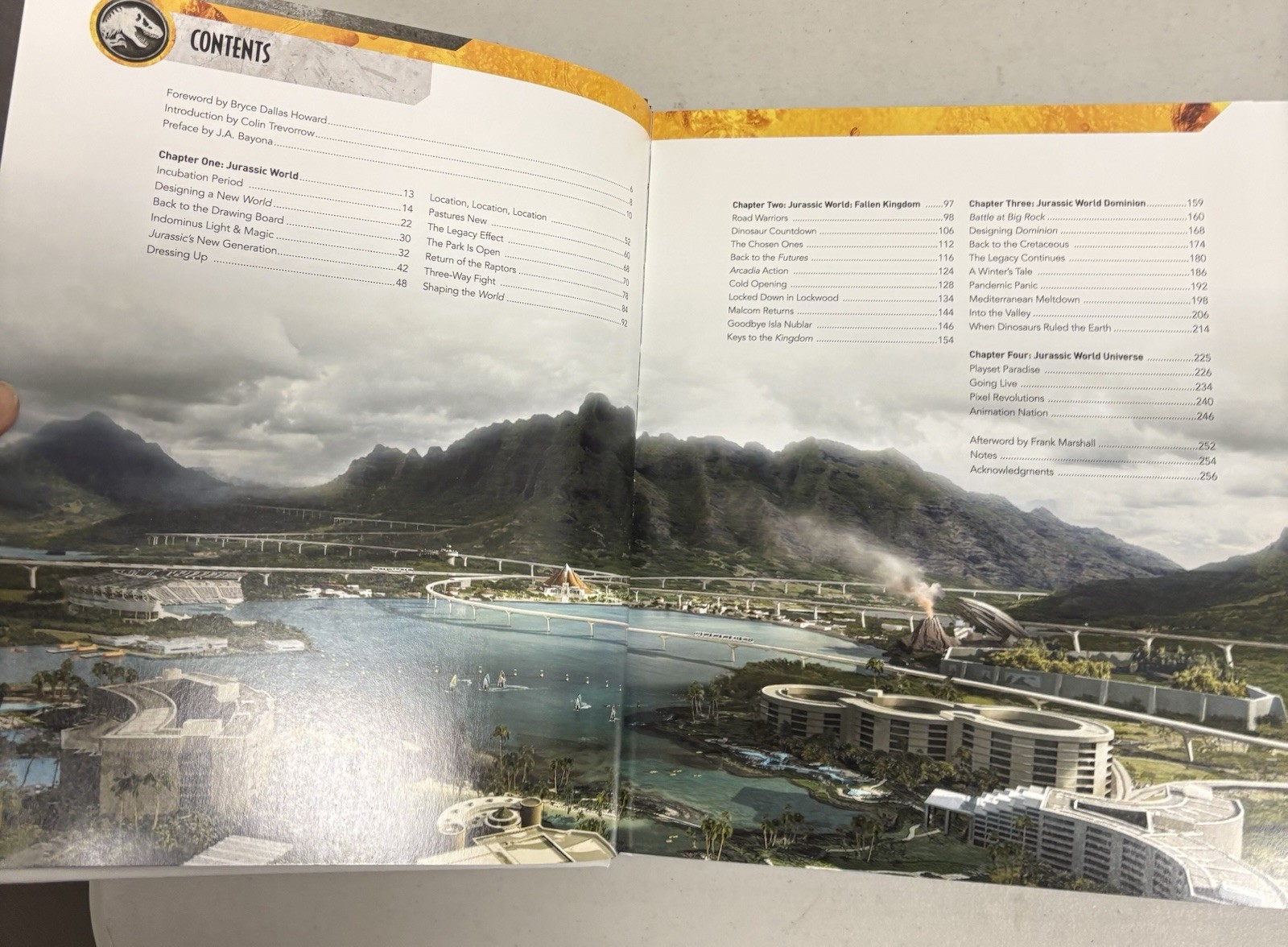 Jurassic World: The Ultimate Visual History by Mottram, James