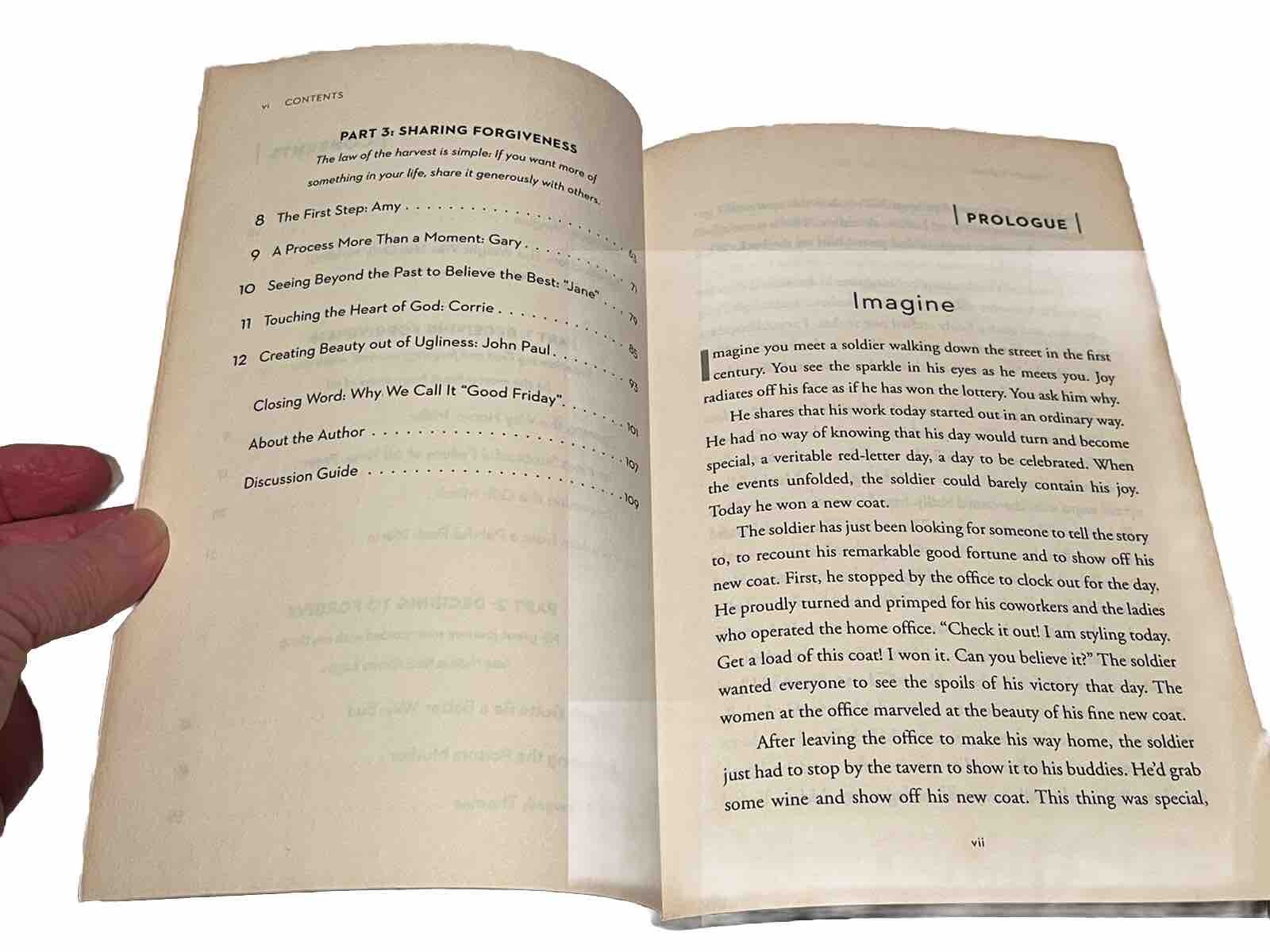 Everybody Needs To Forgive Somebody by Allen R. Hunt (2017 paperback) Preowned