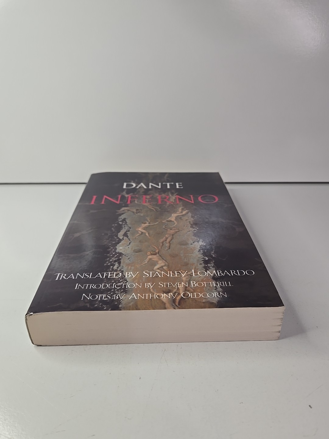 Inferno (Hackett Classics) – Paperback By Dante – VERY GOOD. G-465