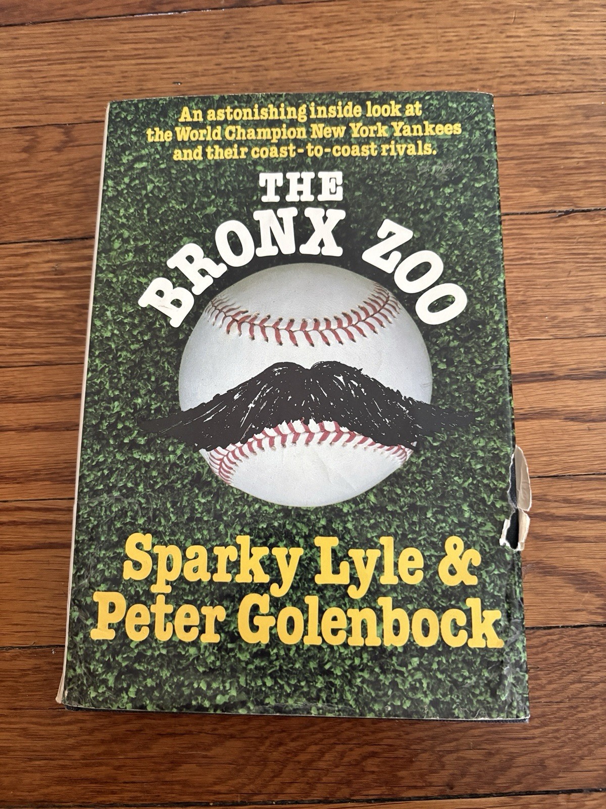 The Bronx Zoo Sparky Lyle & Peter Golenbock Signed HC Book Autographed