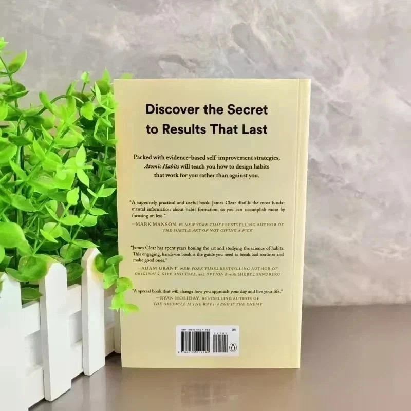 *Atomic Habits* Paperback by James Clear Build Good Habits & Break Bad Ones..