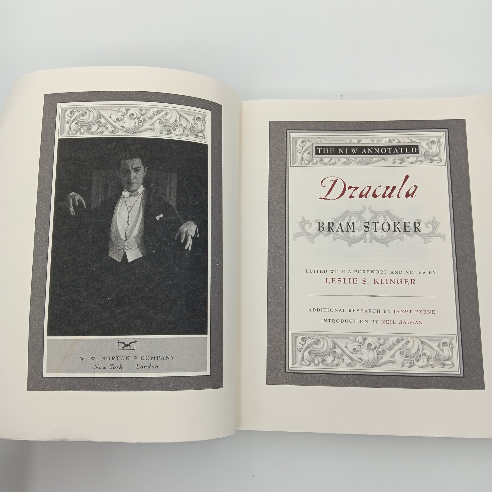 The New Annotated Dracula by Bram Stoker W. W. Norton Annotated Illustrated